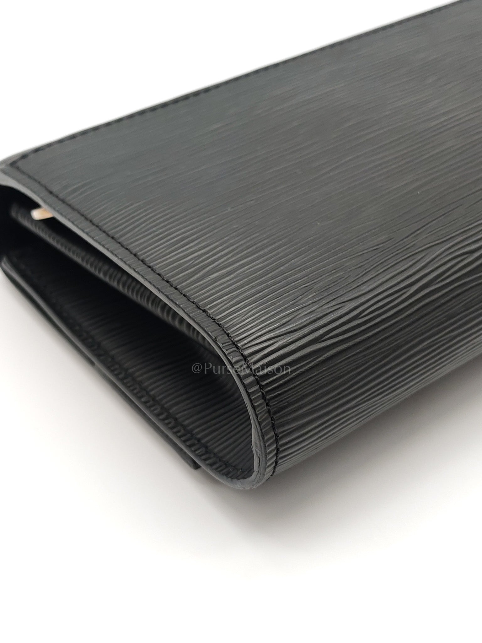 Clery Pochette in Black Epi Leather & Black/Silver Hardware (Datecode: SR2199)