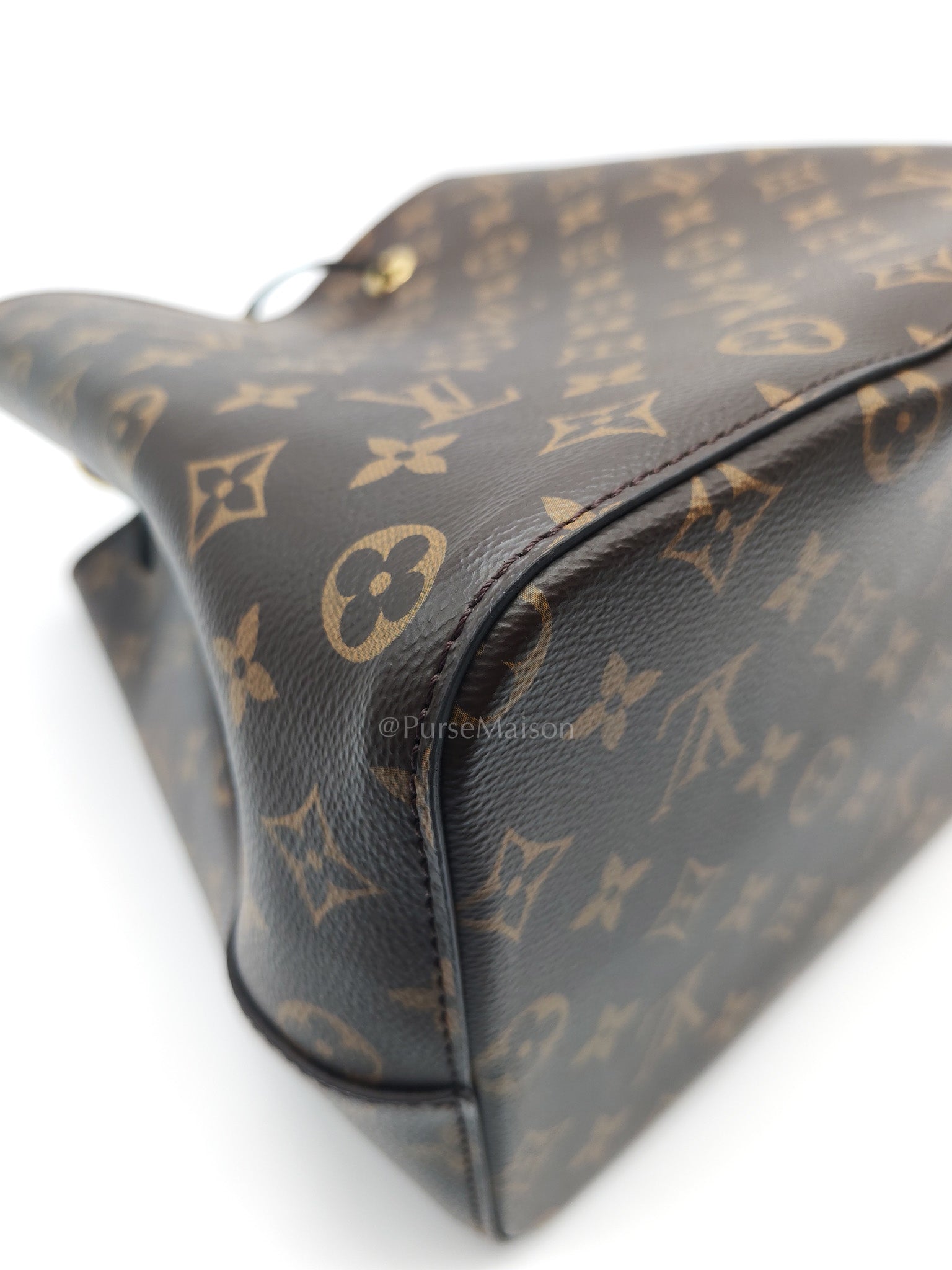 Neo Noe MM in Monogram Canvas & Black Leather Trim (Microchip)