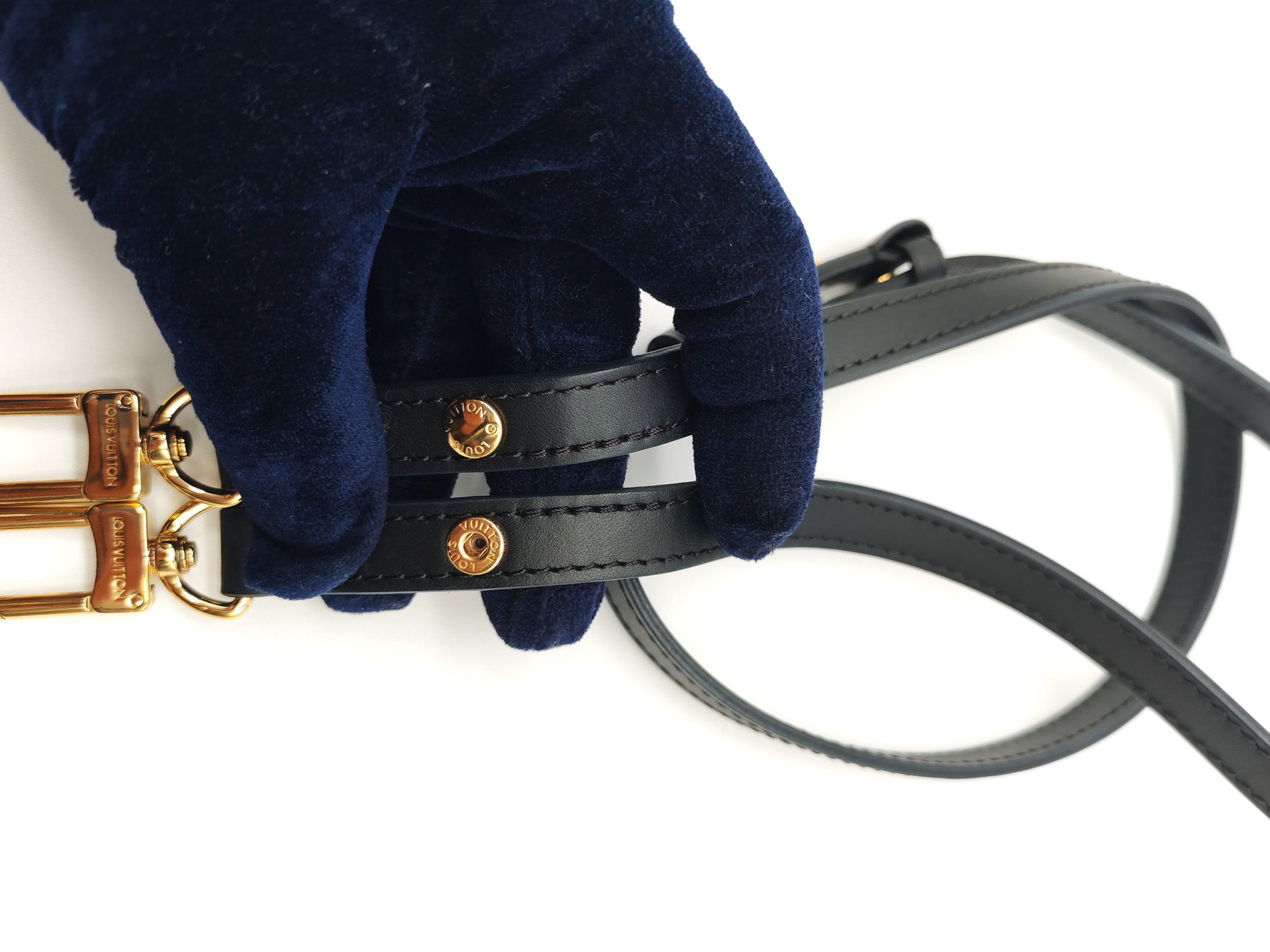 Neo Noe MM in Monogram Canvas & Black Leather Trim (Microchip)