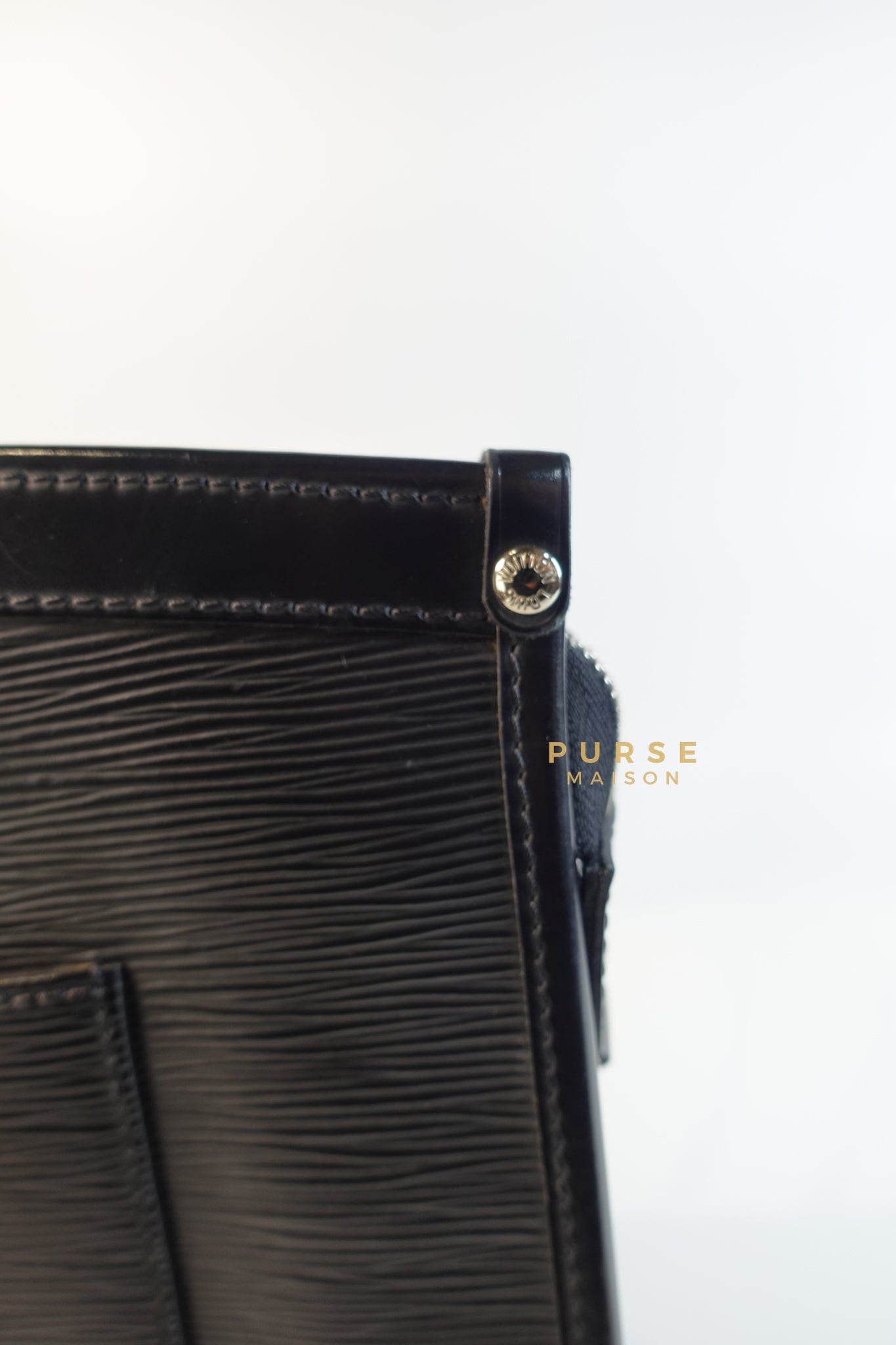 Madeleine Bag in Noir Epi Leather (Microchip) | Purse Maison Luxury Bags Shop