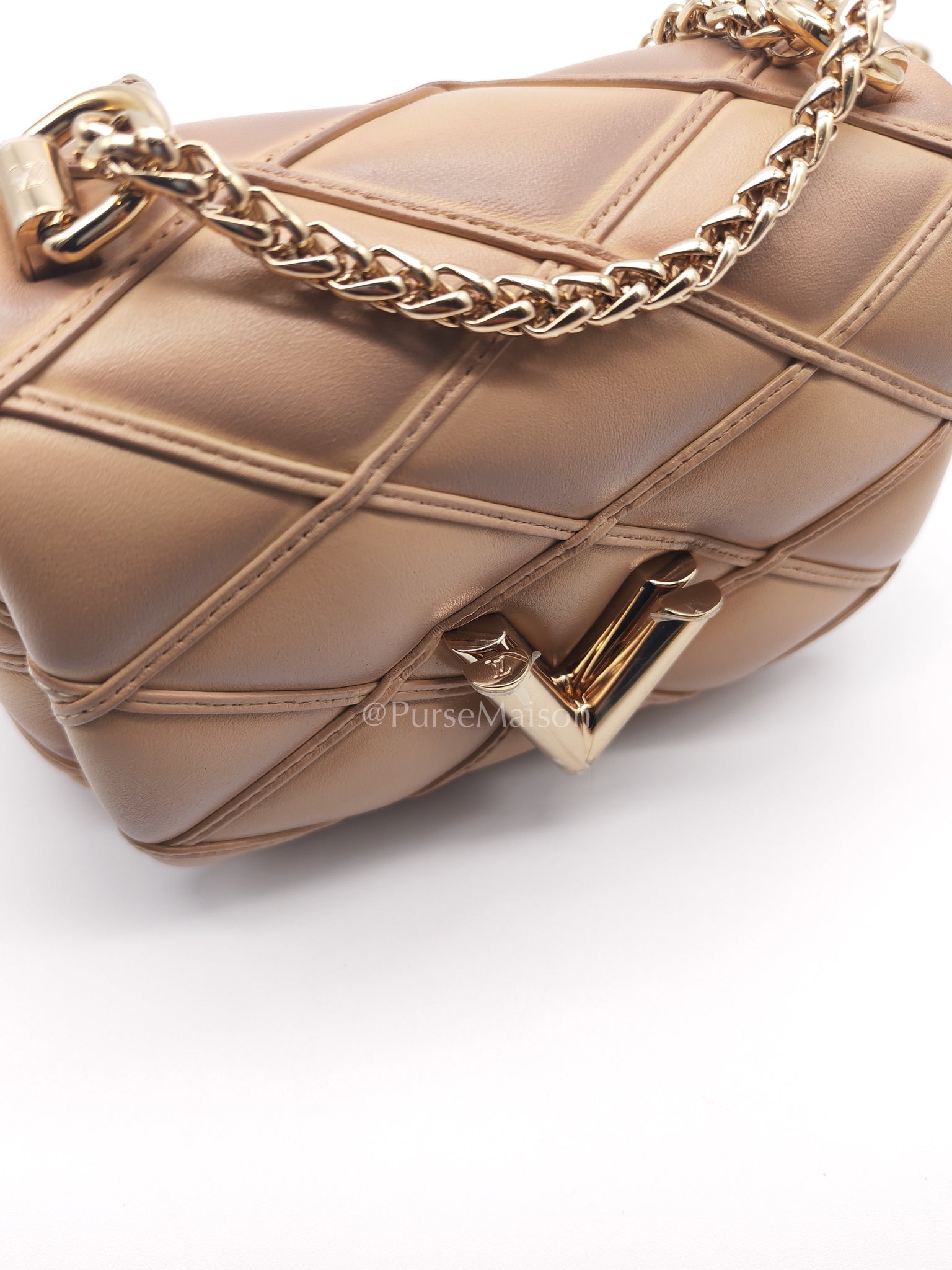 Malletage Mini in Beige Pink Lambskin Leather Chain Bag (Microchip) | Purse Maison Luxury Bags Shop