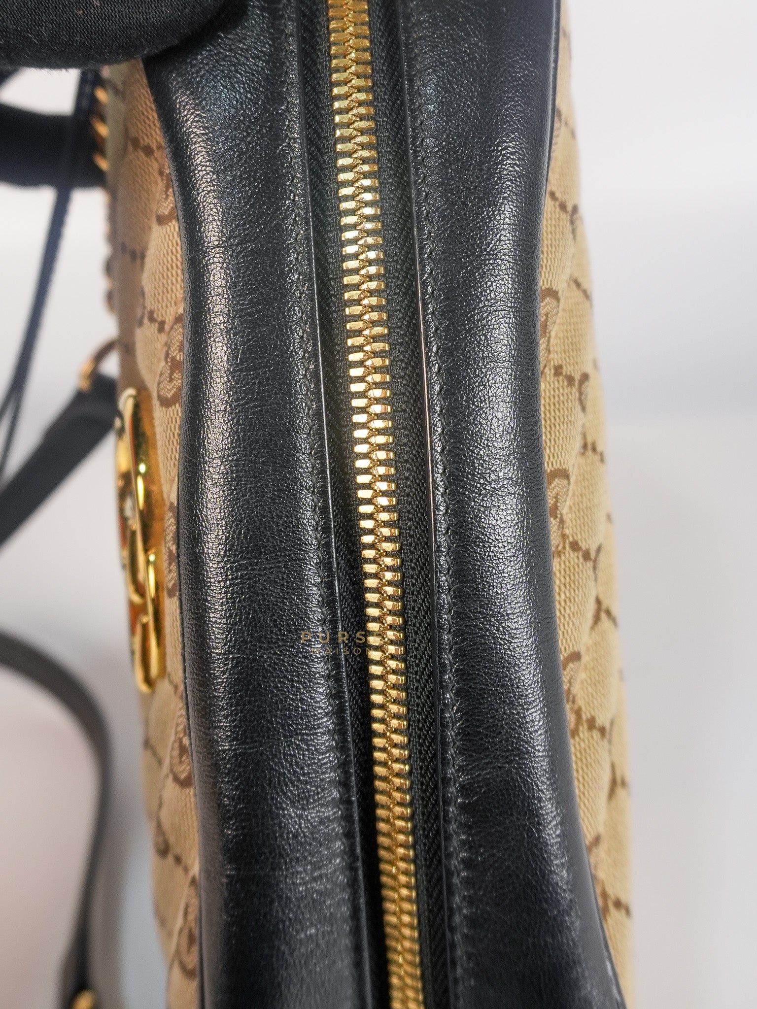 Marmont Small Camera Bag in GG Supreme Canvas | Purse Maison Luxury Bags Shop