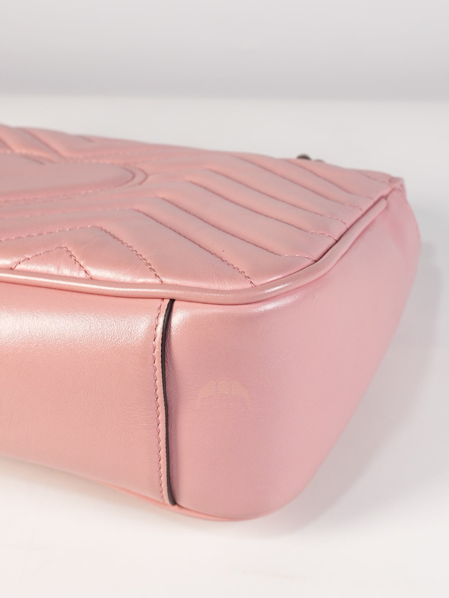 Marmont Small in Pink Matelasse Leather and Silver Hardware Crossbody Bag | Purse Maison Luxury Bags Shop