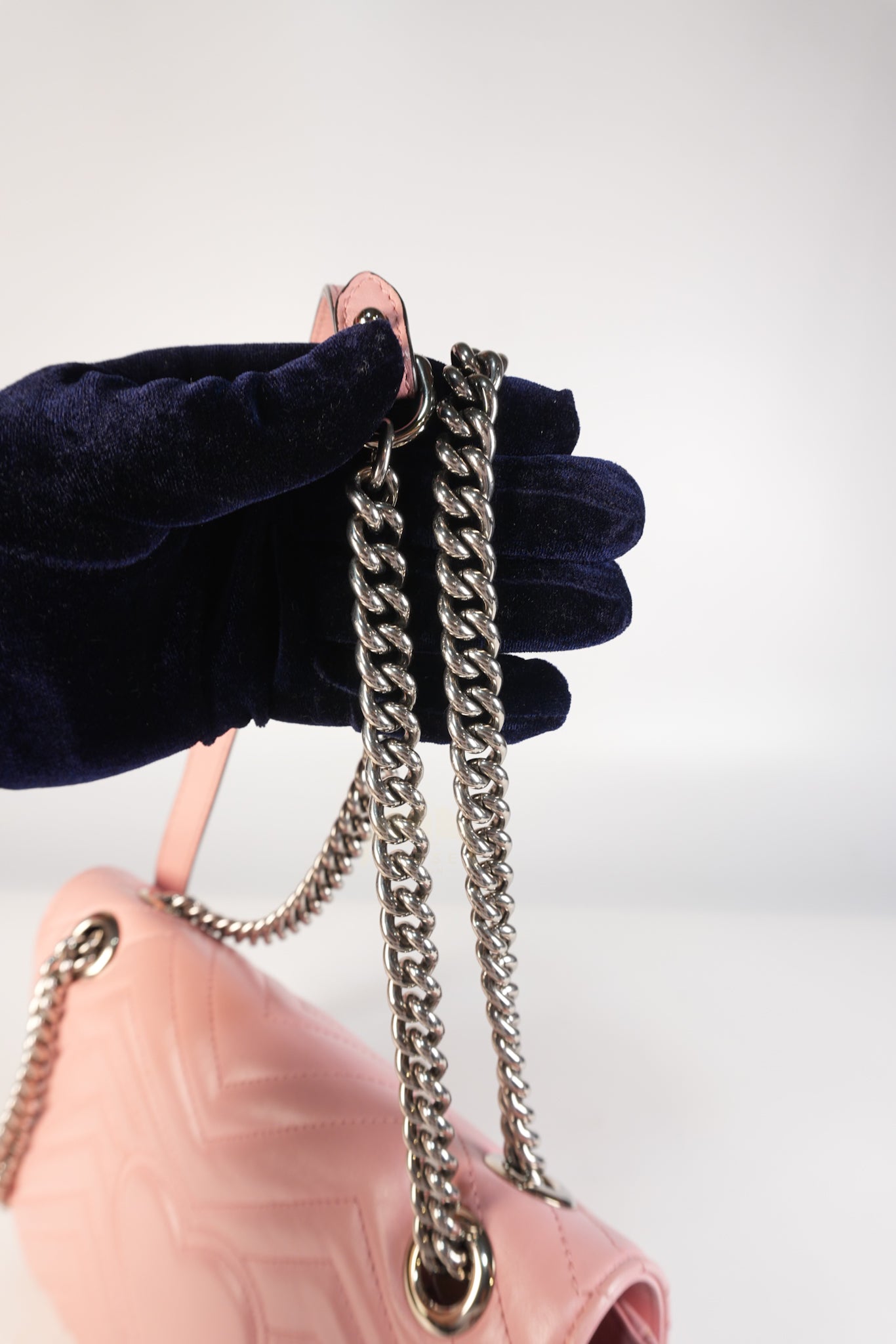 Marmont Small in Pink Matelasse Leather and Silver Hardware Crossbody Bag | Purse Maison Luxury Bags Shop