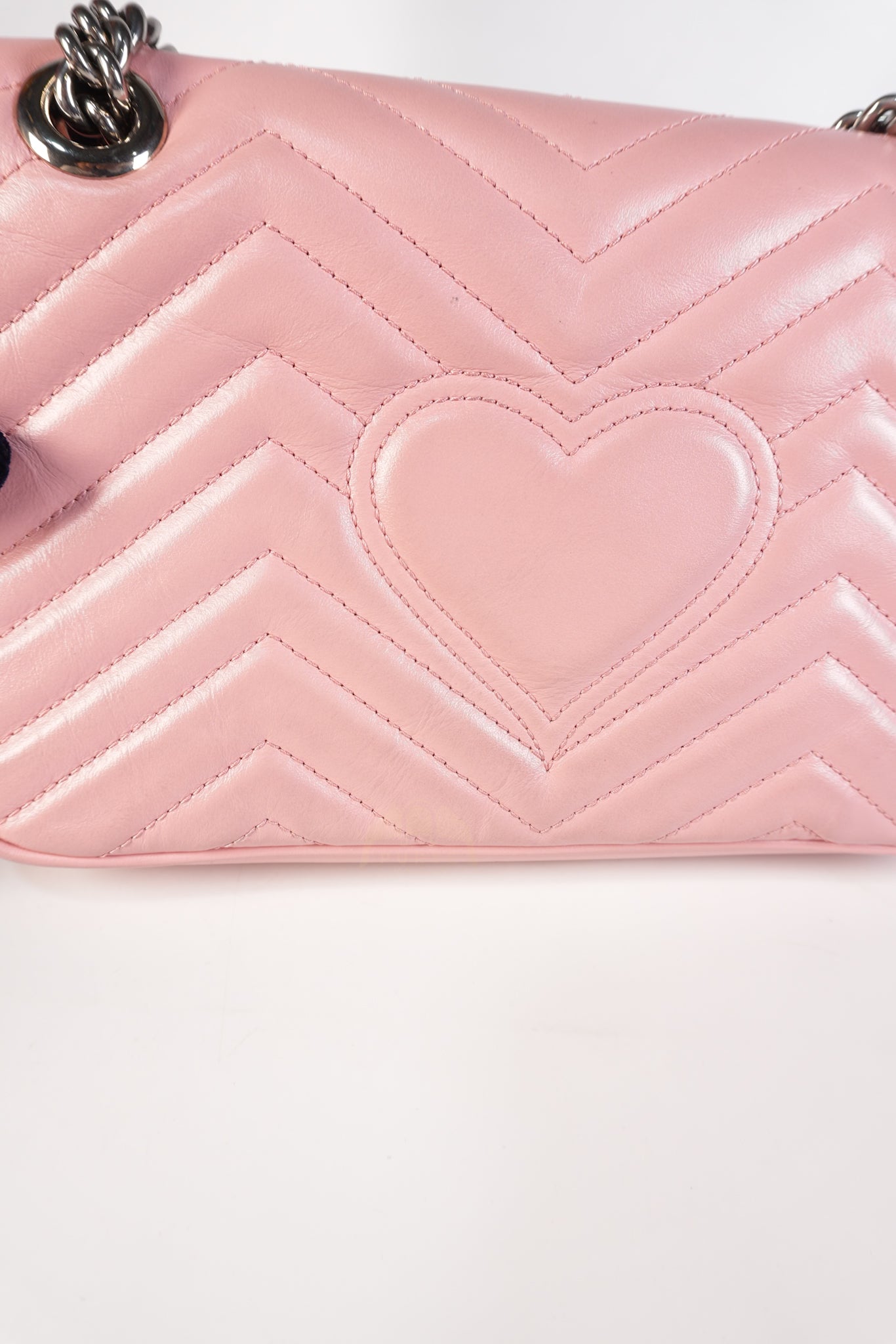 Marmont Small in Pink Matelasse Leather and Silver Hardware Crossbody Bag | Purse Maison Luxury Bags Shop