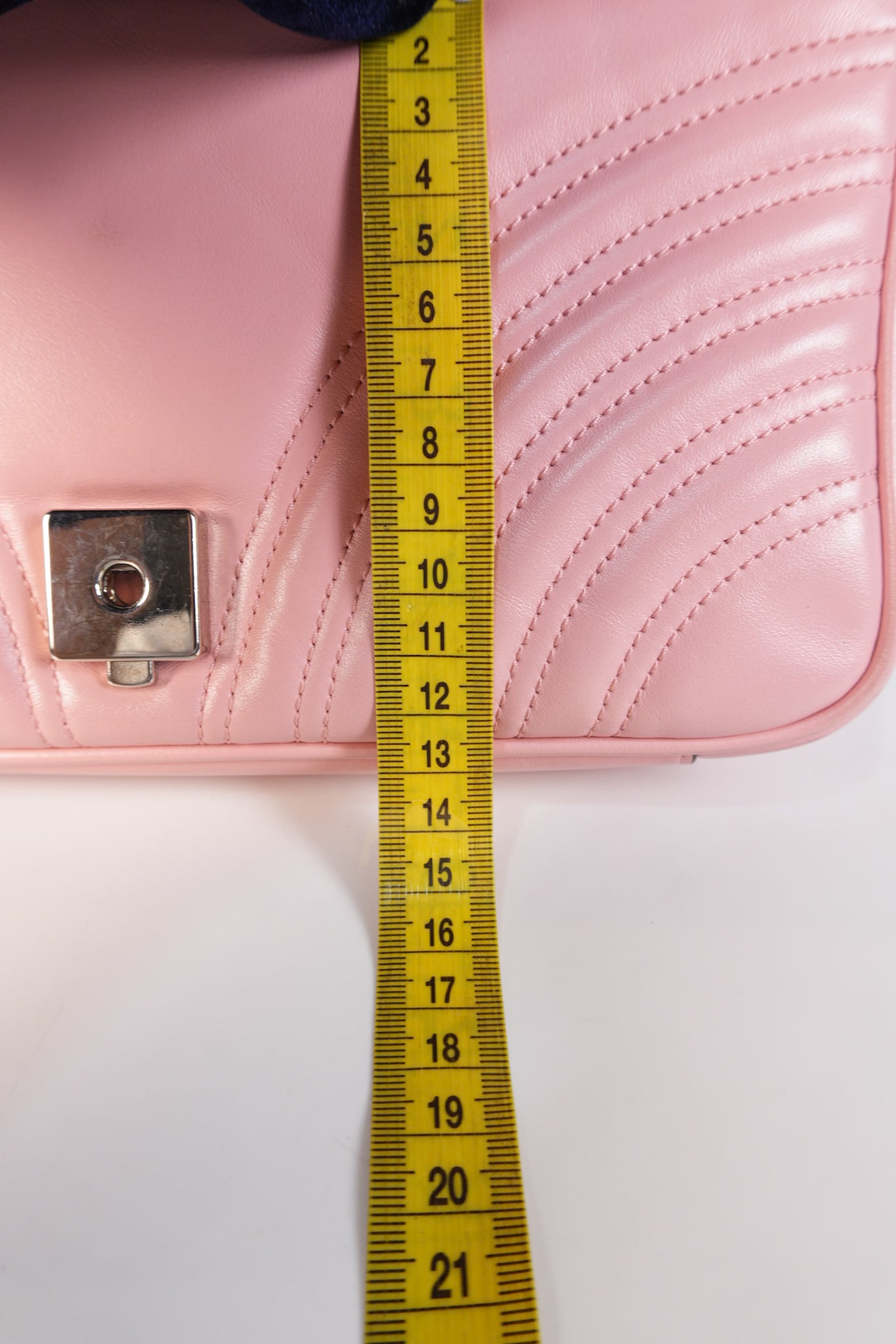 Marmont Small in Pink Matelasse Leather and Silver Hardware Crossbody Bag | Purse Maison Luxury Bags Shop