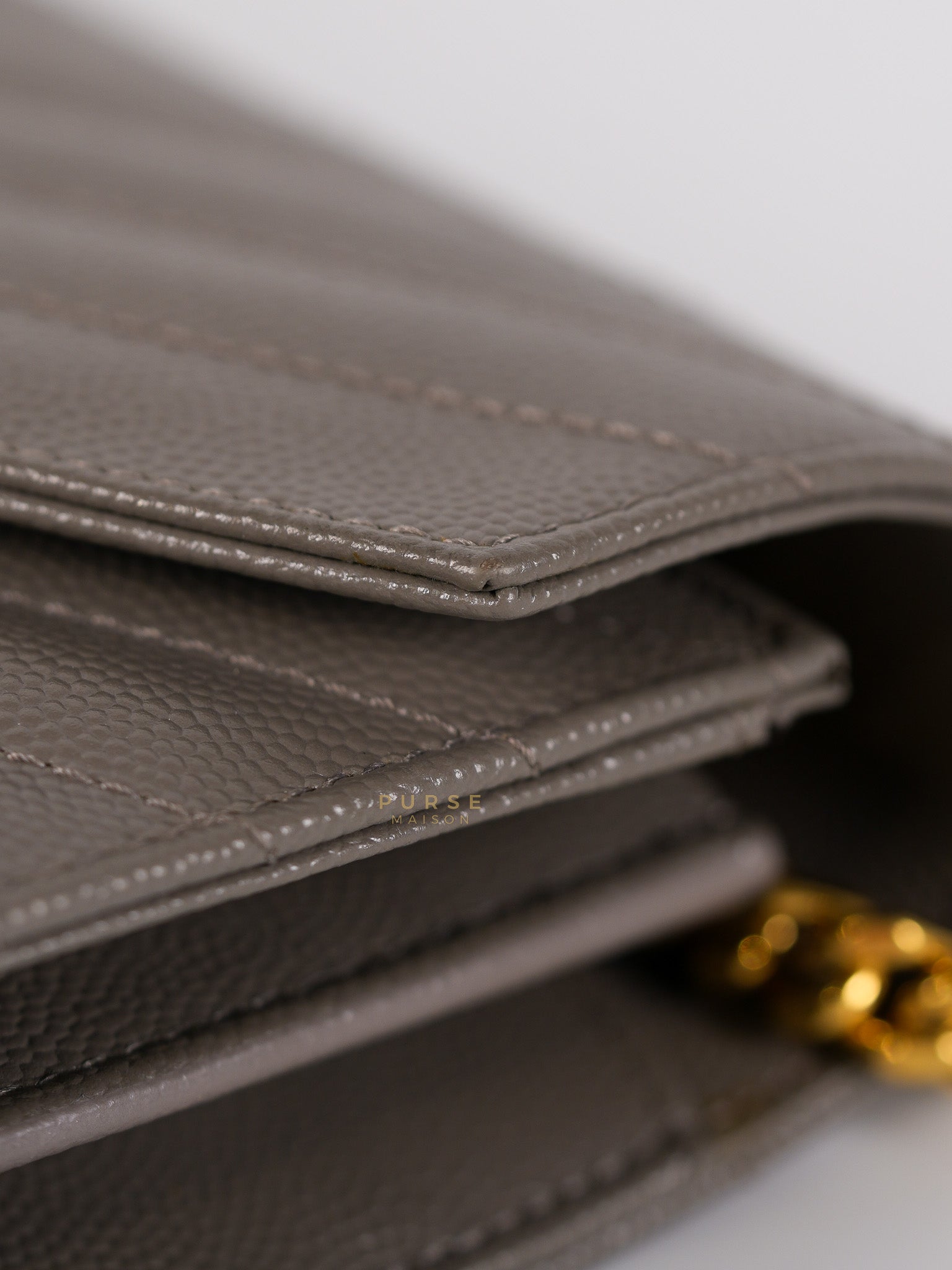 Matelasse Gray Medium Grained de Poudre Wallet on Chain | Purse Maison Luxury Bags Shop