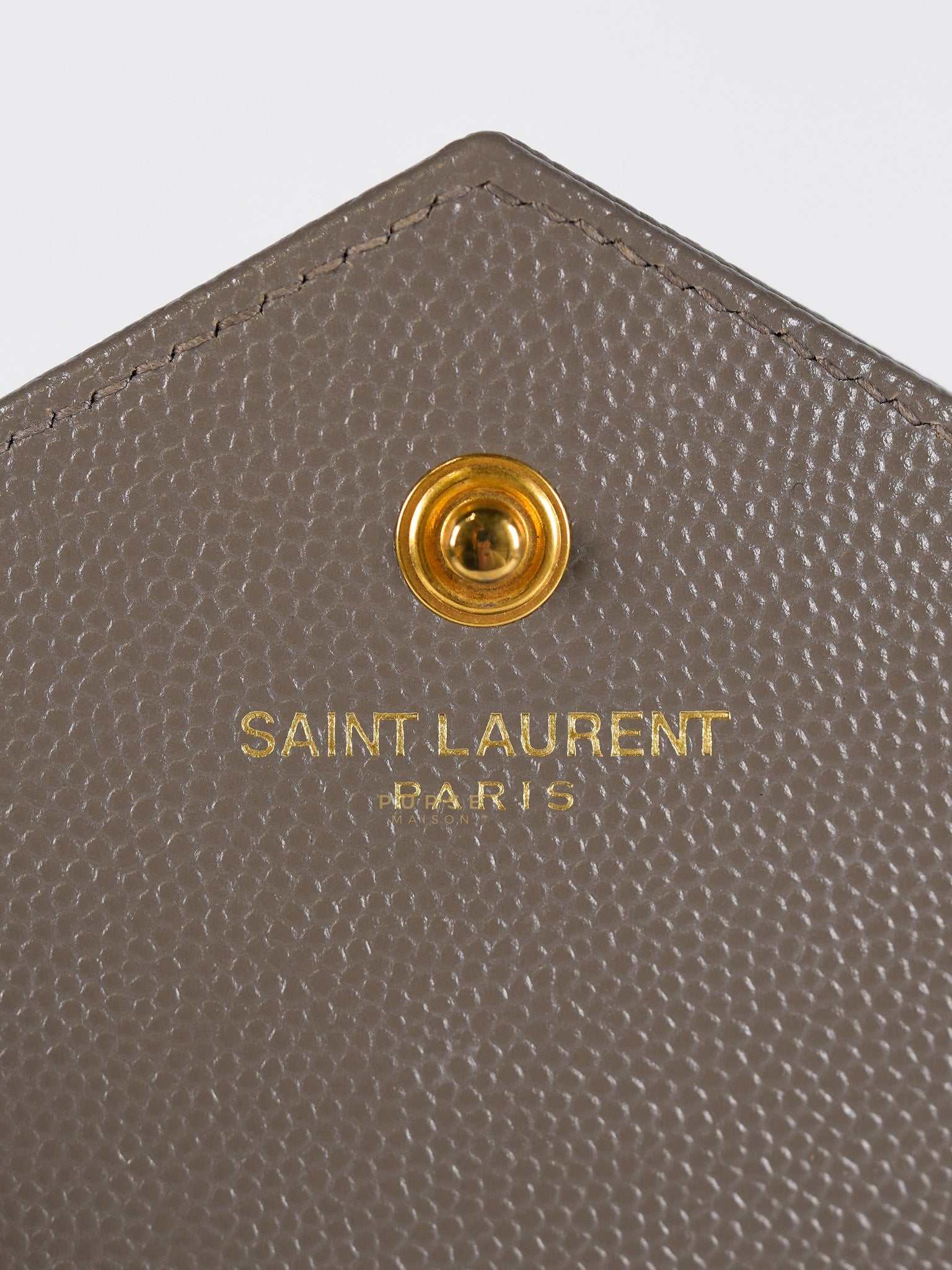 Matelasse Gray Medium Grained de Poudre Wallet on Chain | Purse Maison Luxury Bags Shop
