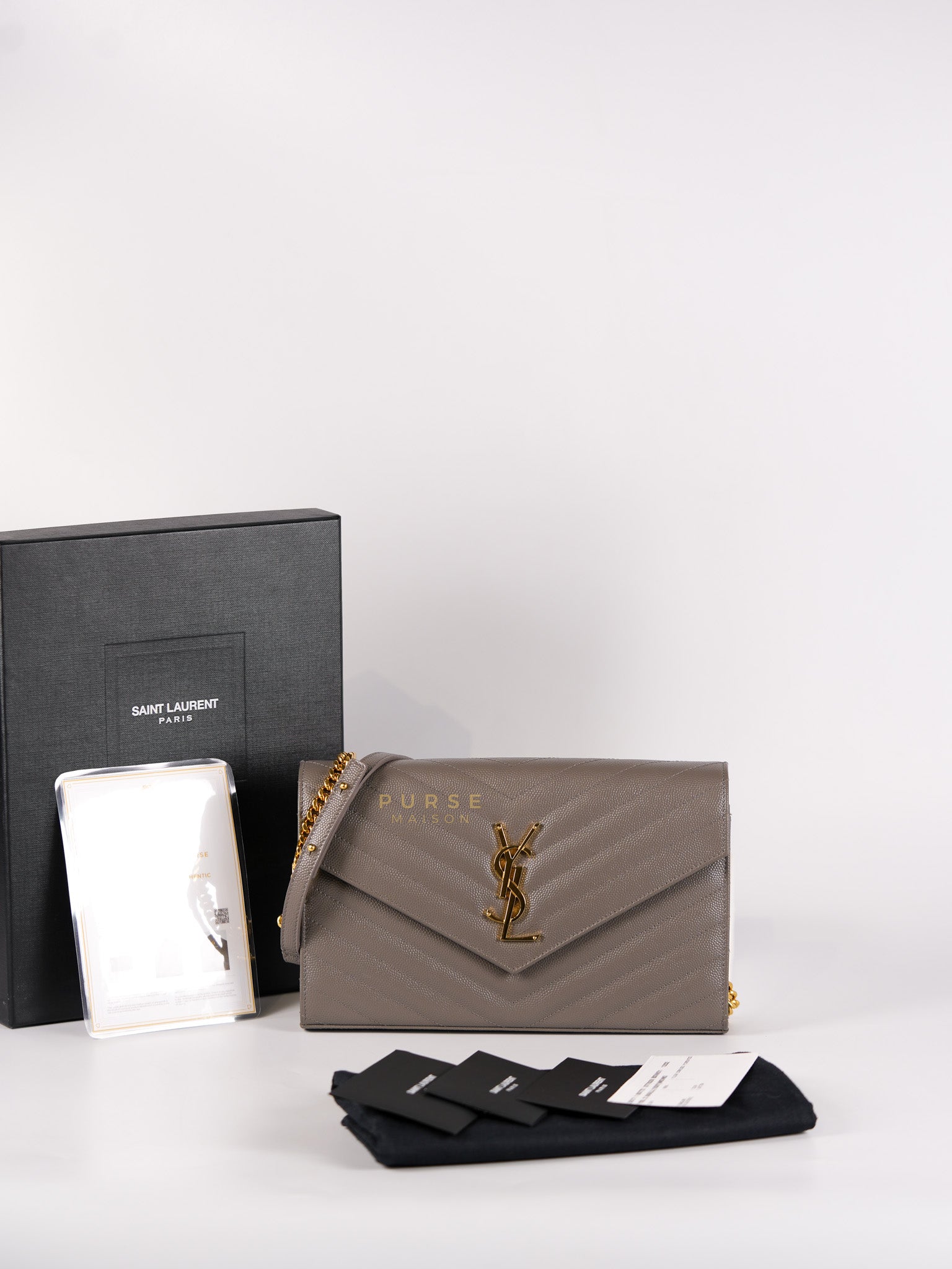 Matelasse Gray Medium Grained de Poudre Wallet on Chain | Purse Maison Luxury Bags Shop