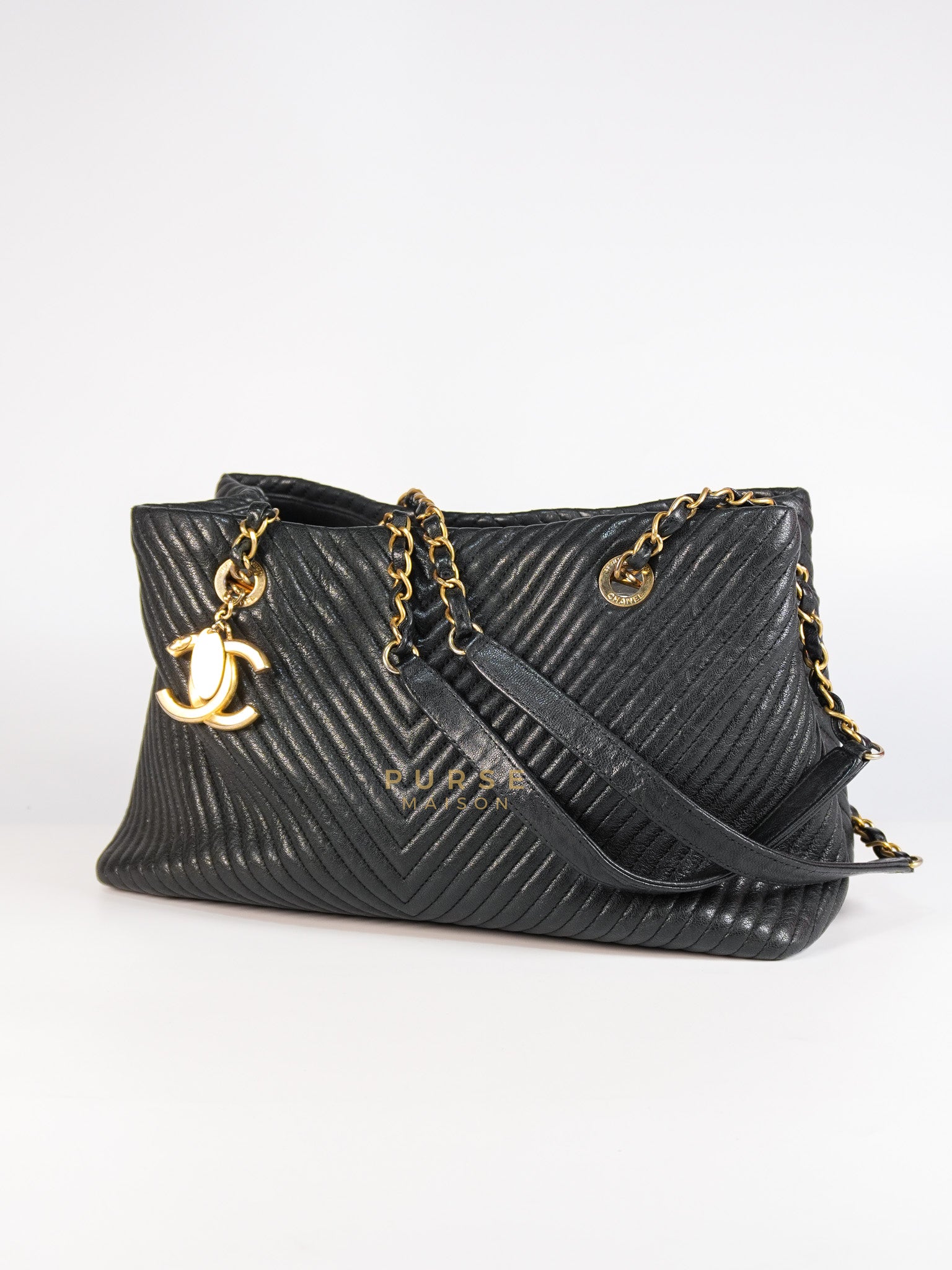 Medallion Charm in Black Chevron Calfskin Leather Tote Bag Series 18 | Purse Maison Luxury Bags Shop