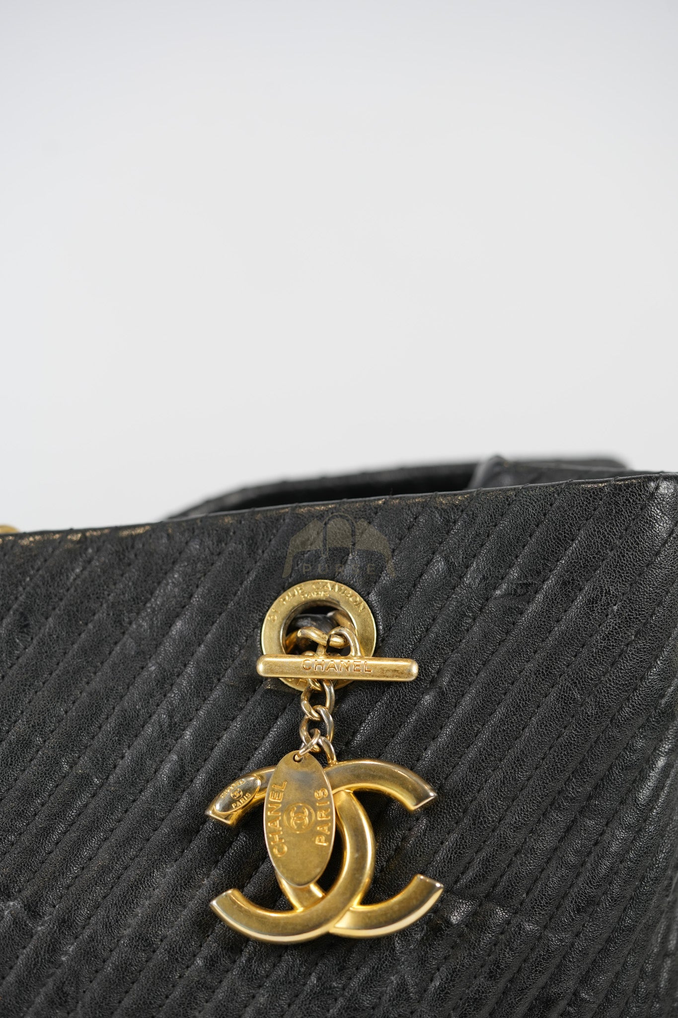 Medallion Charm Tote Bag in Black Chevron Lambskin Leather & Gold Hardware Series 21 | Purse Maison Luxury Bags Shop