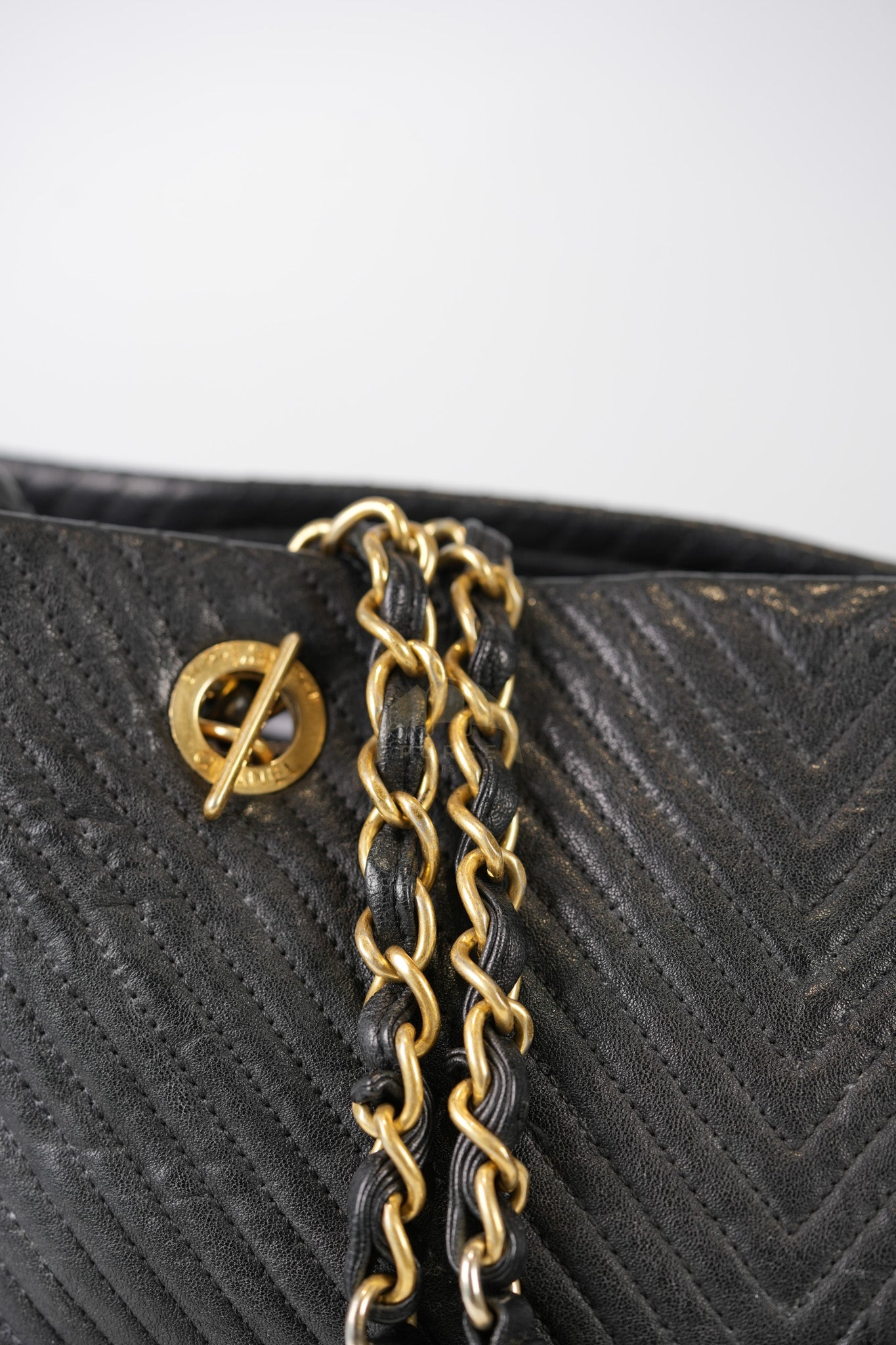 Medallion Charm Tote Bag in Black Chevron Lambskin Leather & Gold Hardware Series 21 | Purse Maison Luxury Bags Shop