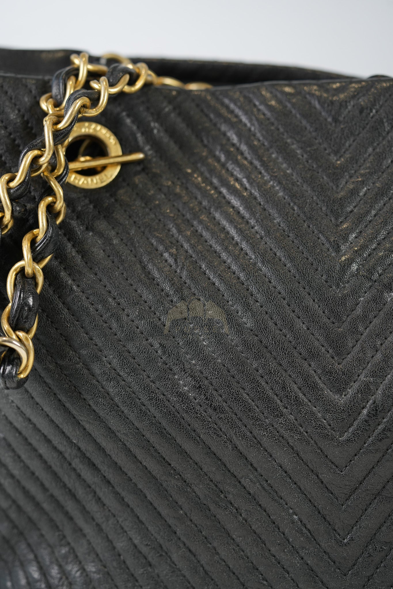 Medallion Charm Tote Bag in Black Chevron Lambskin Leather & Gold Hardware Series 21 | Purse Maison Luxury Bags Shop