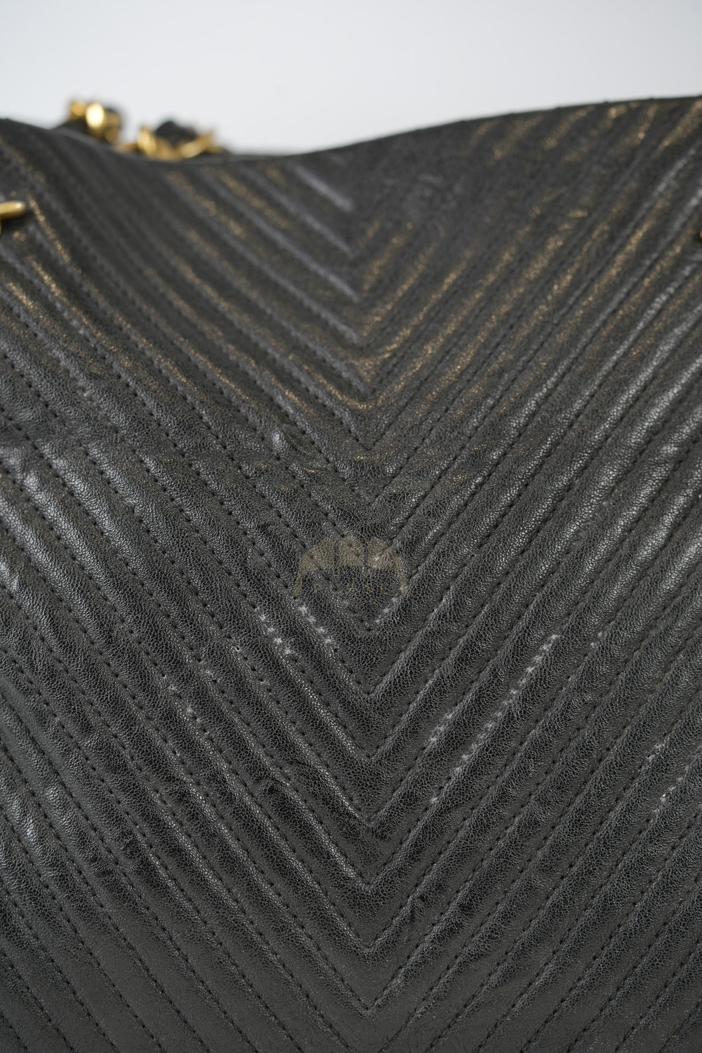 Medallion Charm Tote Bag in Black Chevron Lambskin Leather & Gold Hardware Series 21 | Purse Maison Luxury Bags Shop