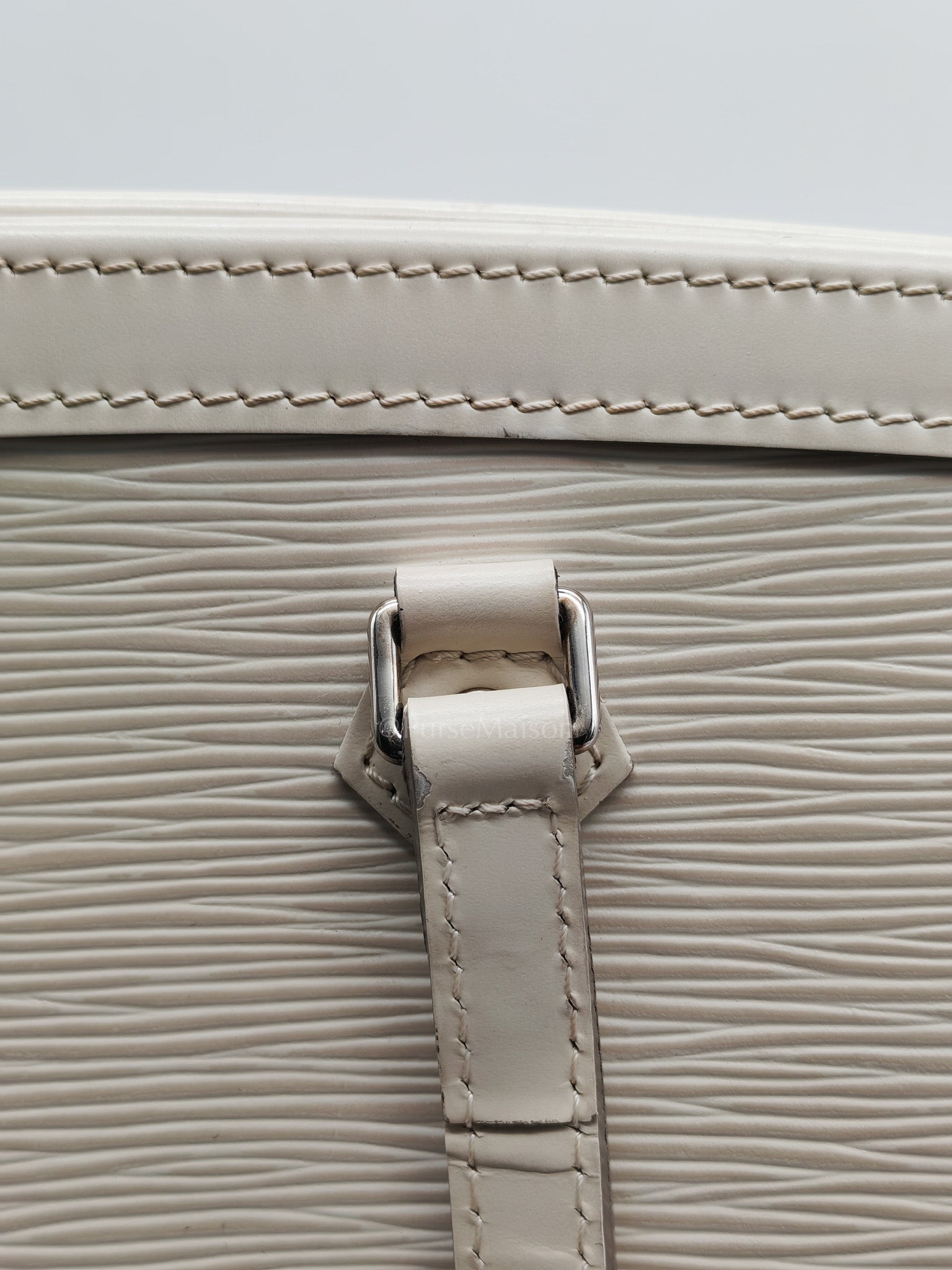 Medeleine GM Bag in White Epi Leather & Silver Hardware (Datecode: AR1099) | Purse Maison Luxury Bags Shop