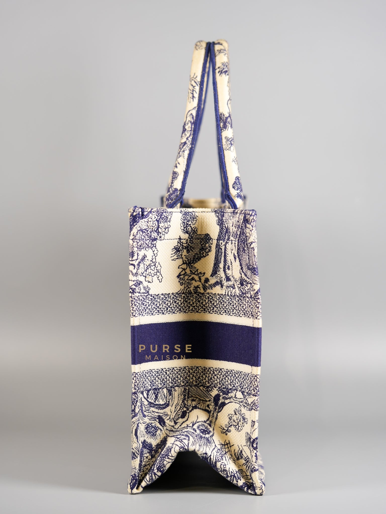 Medium Booktote Bag in Blue and Ecru Toile de Jouy Reverse Embroidery | Purse Maison Luxury Bags Shop