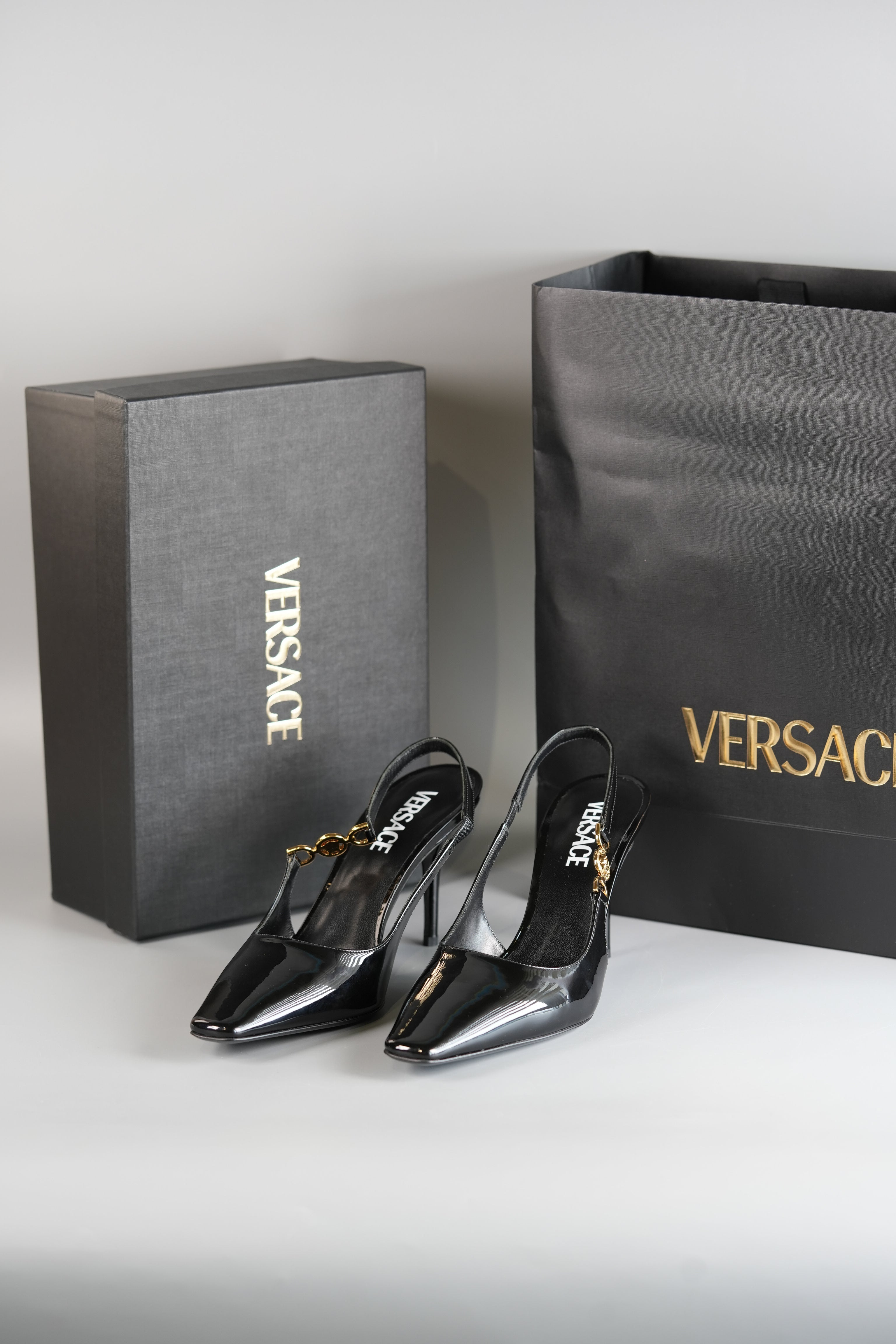 Medusa ‘95 Slingback Pump in Black Patent Leather Size 38 (27cm) | Purse Maison Luxury Bags Shop