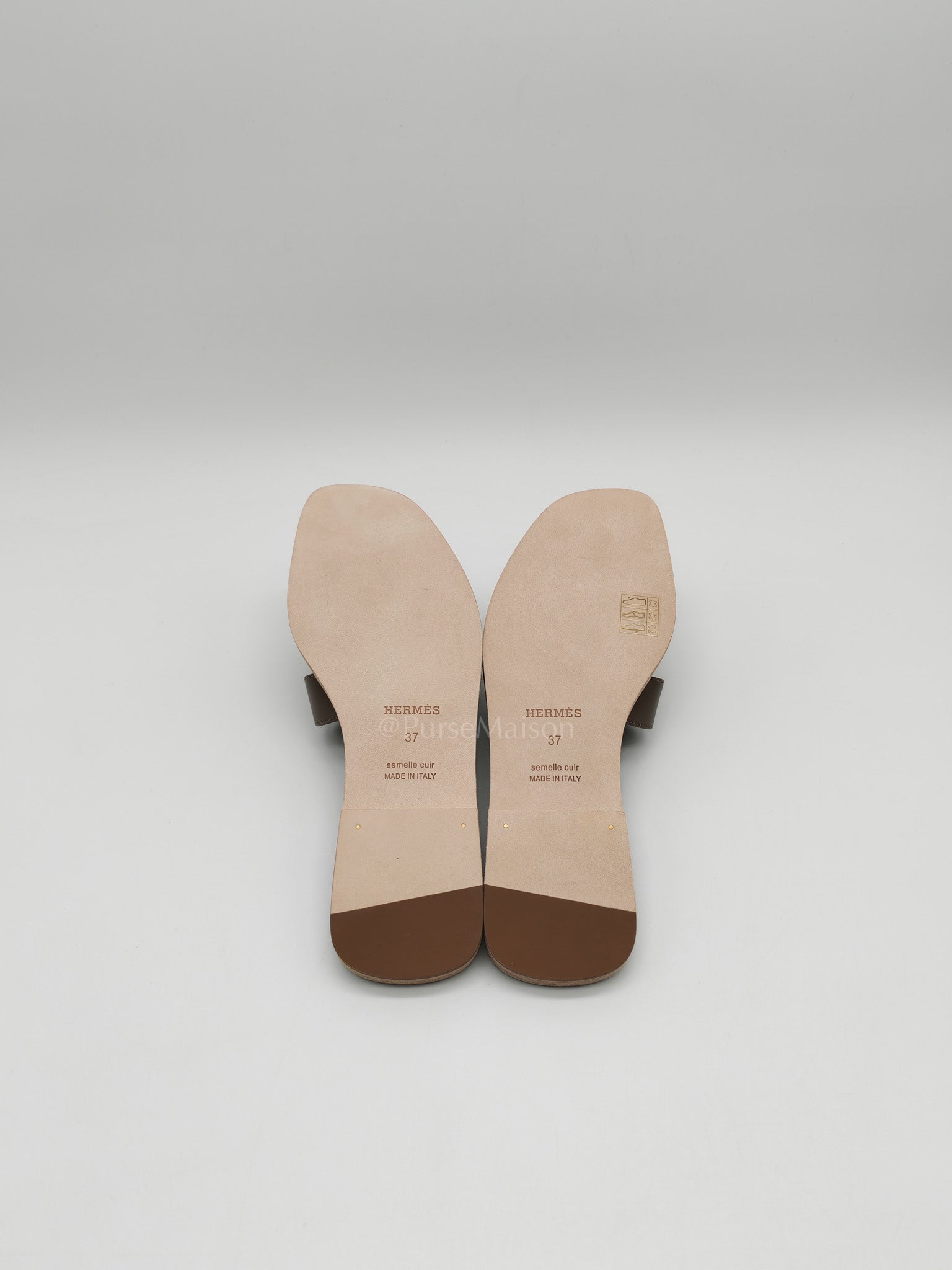 Oran Sandals in Etoupe Swift Leather Size 37 EU (23.5cm)