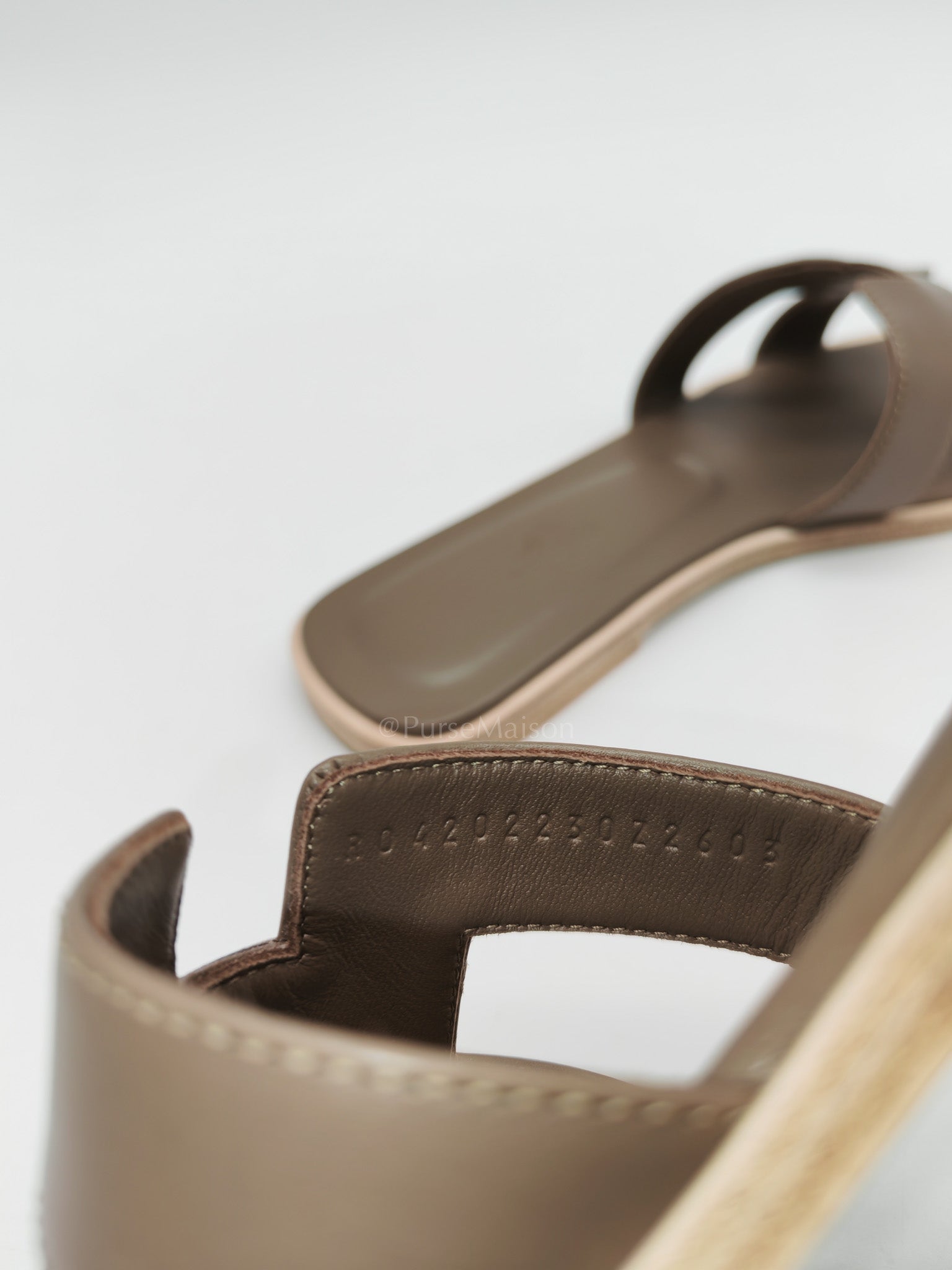 Oran Sandals in Etoupe Swift Leather Size 37 EU (23.5cm)