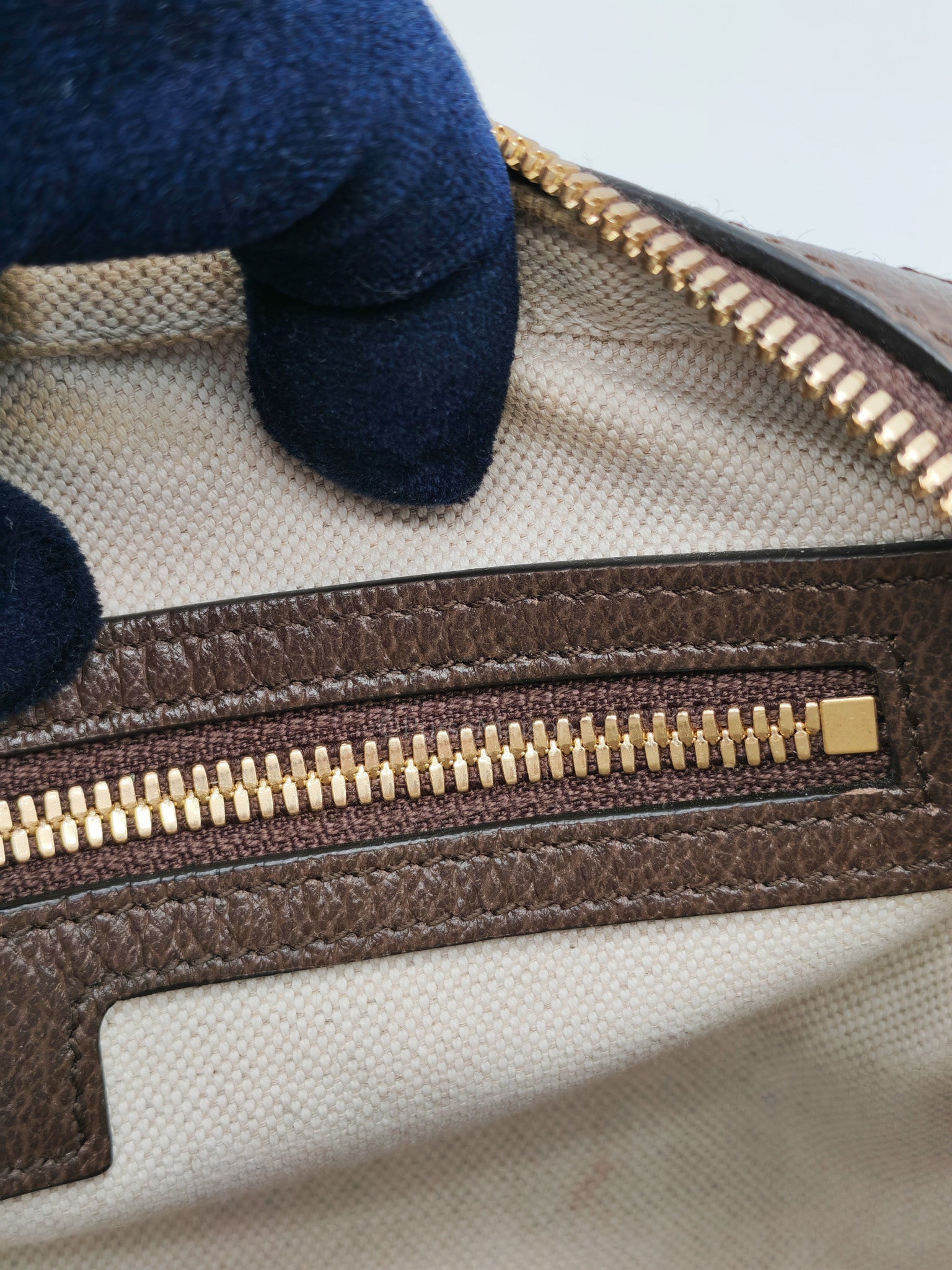Messenger Bag in Ebony Jumbo GG Canvas | Purse Maison Luxury Bags Shop