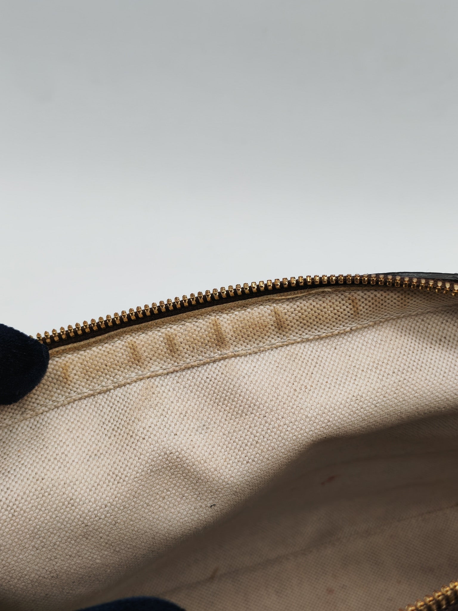 Messenger Bag in Ebony Jumbo GG Canvas | Purse Maison Luxury Bags Shop