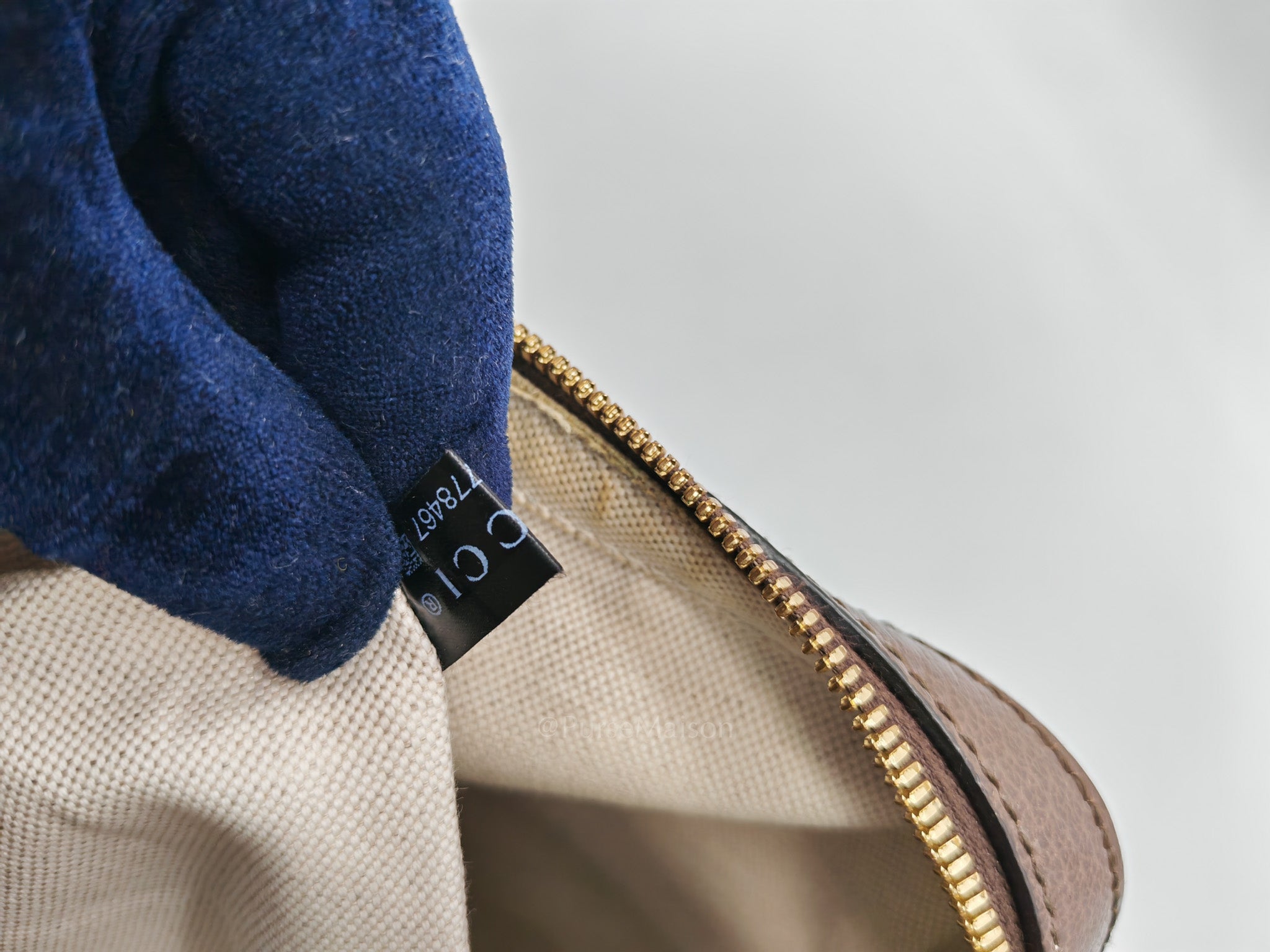 Messenger Bag in Ebony Jumbo GG Canvas | Purse Maison Luxury Bags Shop