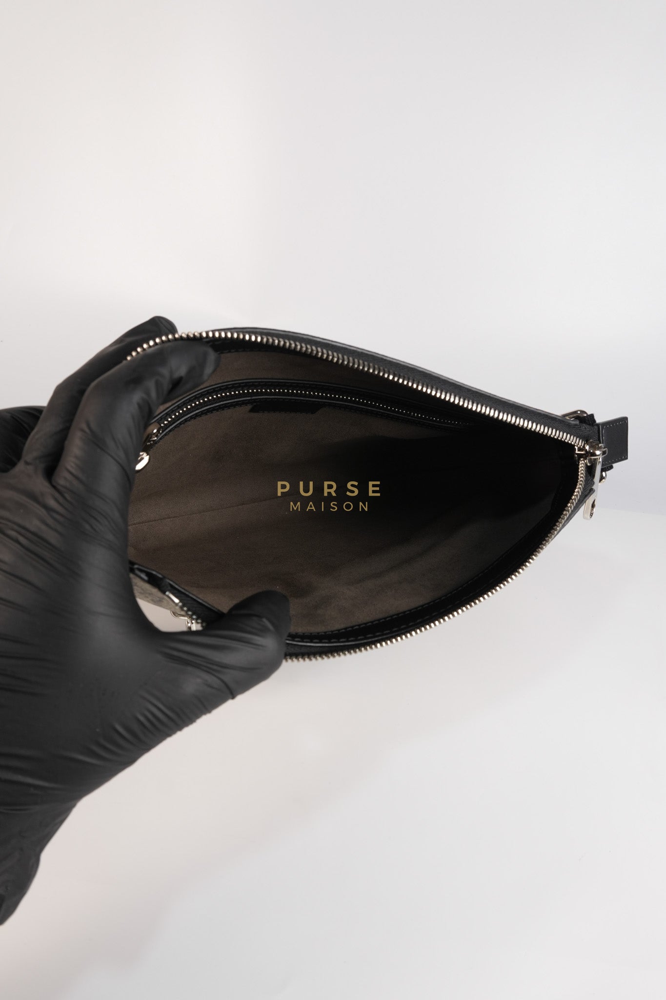 Messenger Bag in GG Supreme Canvas & Silver Hardware | Purse Maison Luxury Bags Shop