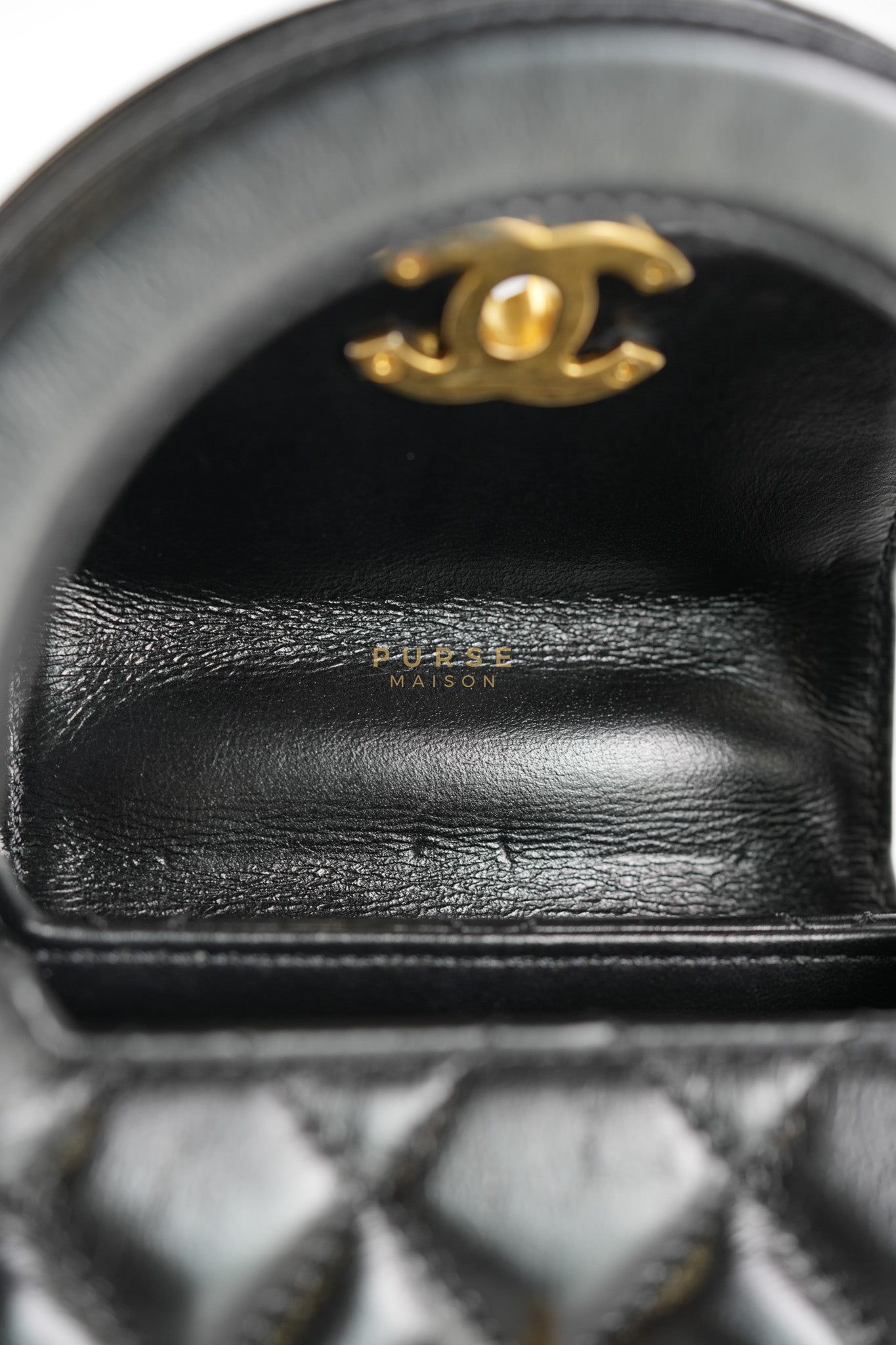 Kelly Top Handle Small in Black Quilted Calfskin Leather & Gold Hardware(Microchip)