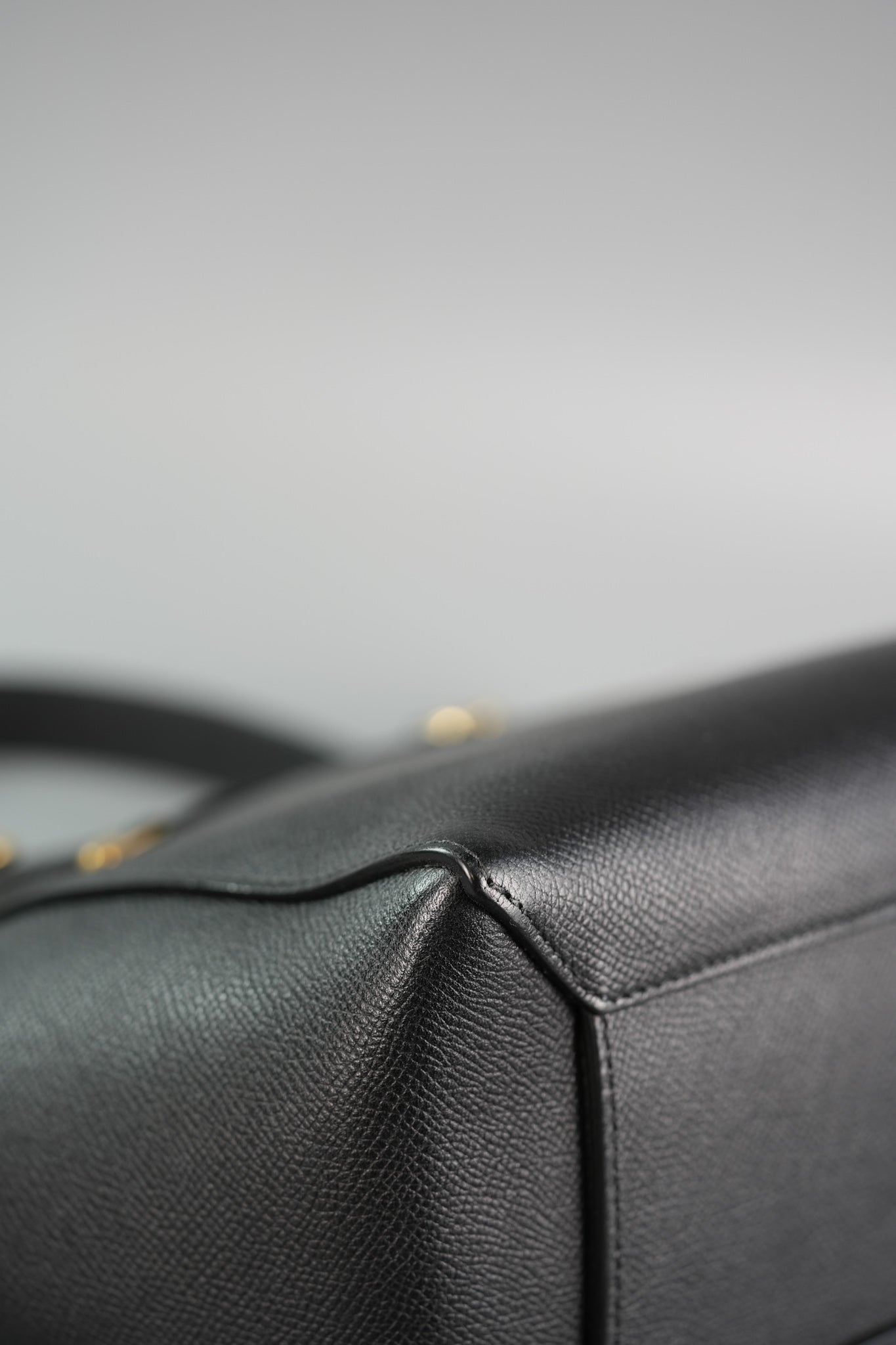 Micro Belt Bag in Black Grained Calfskin Leather | Purse Maison Luxury Bags Shop