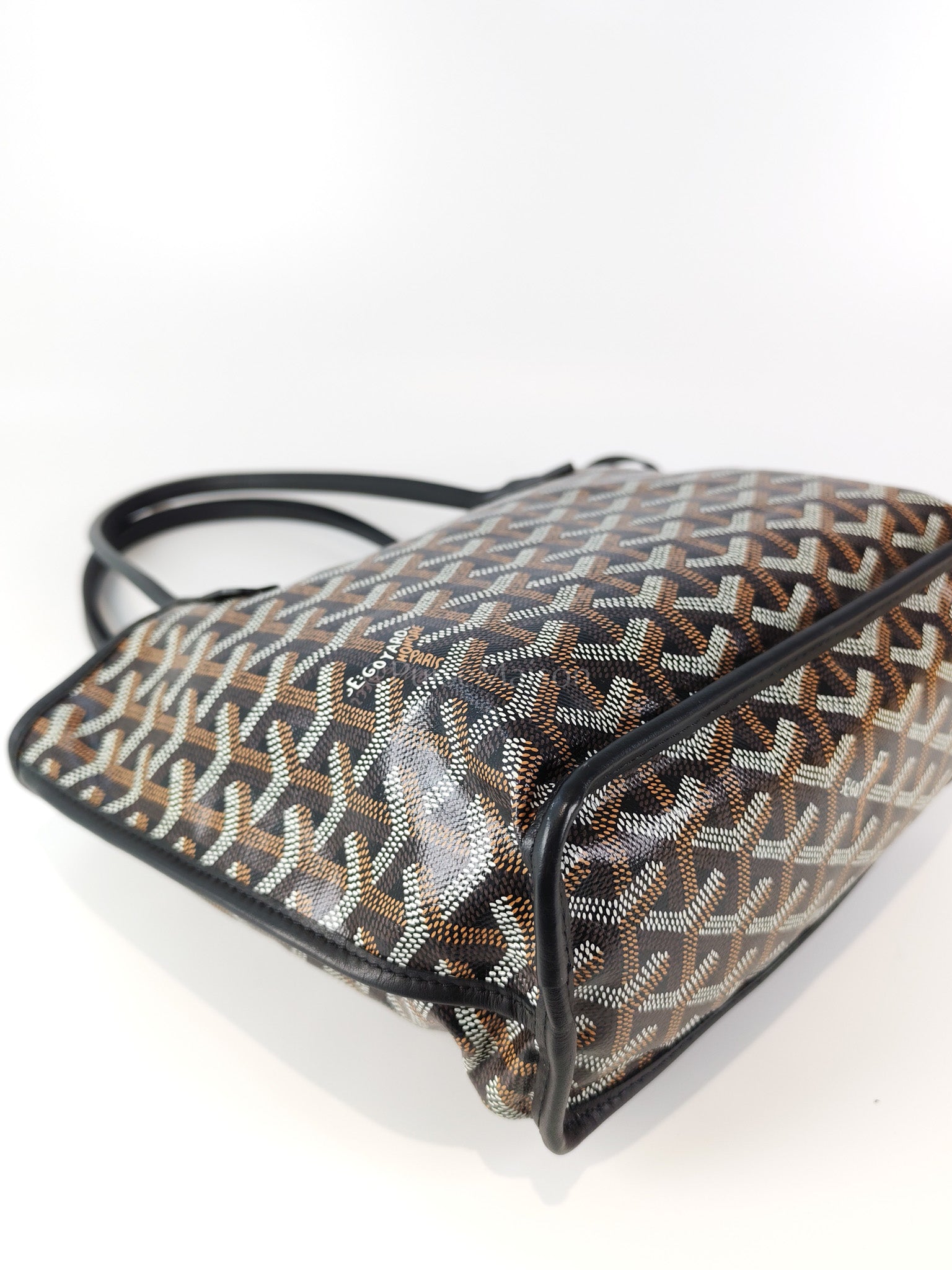 Mini Anjou in Black Goyardine Canvas | Purse Maison Luxury Bags Shop