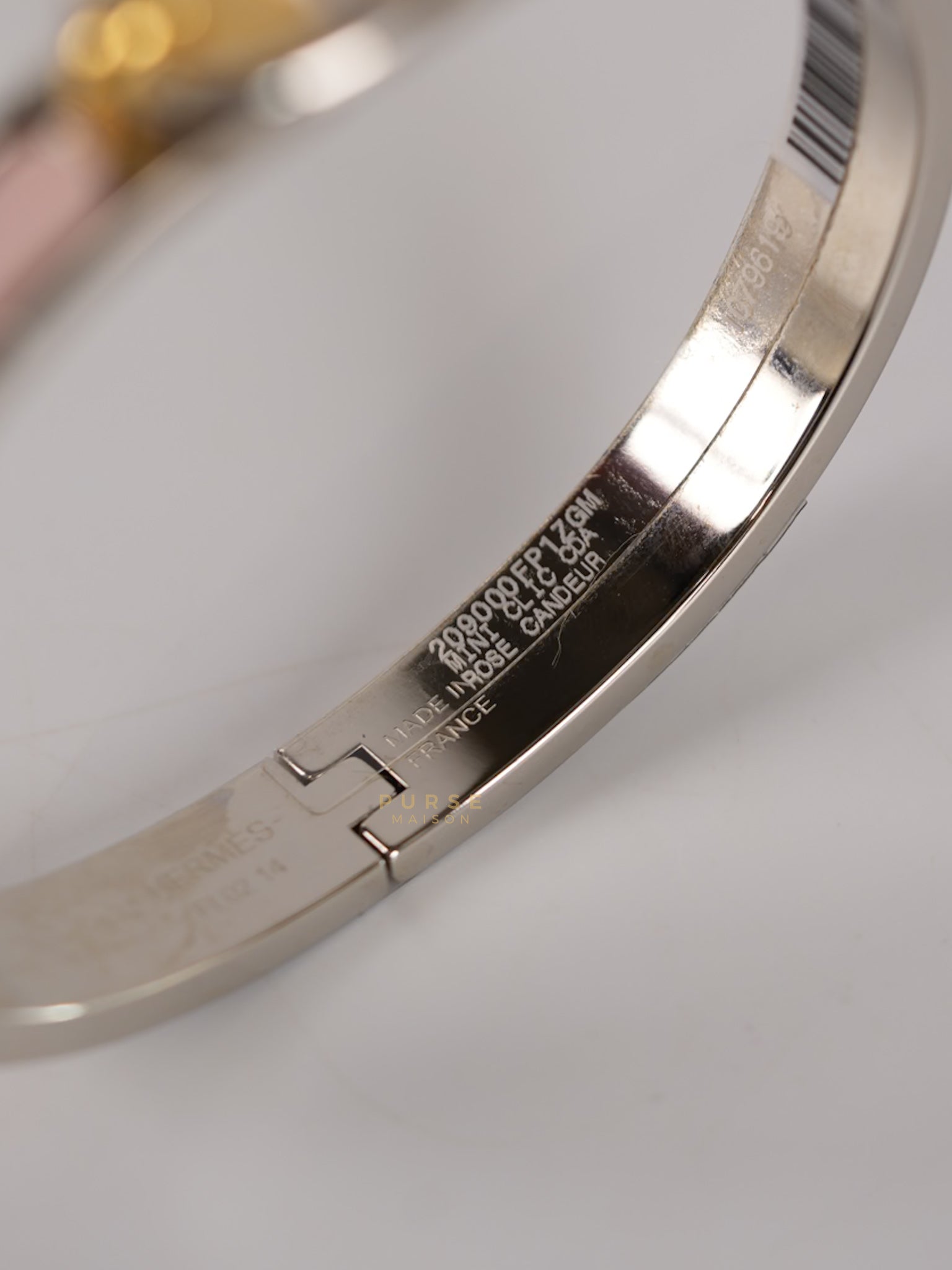 Mini Clic Chaine d'Ancre Pink Bangle in Palladium Hardware | Purse Maison Luxury Bags Shop