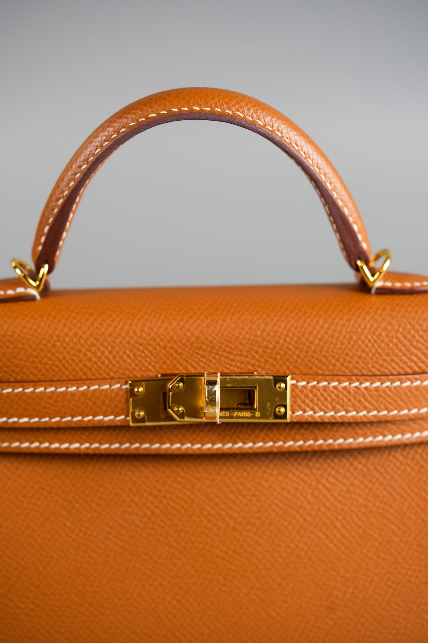 Mini Kelly II Sellier Gold Veau Epsom in Gold Hardware Stamp Z | Purse Maison Luxury Bags Shop