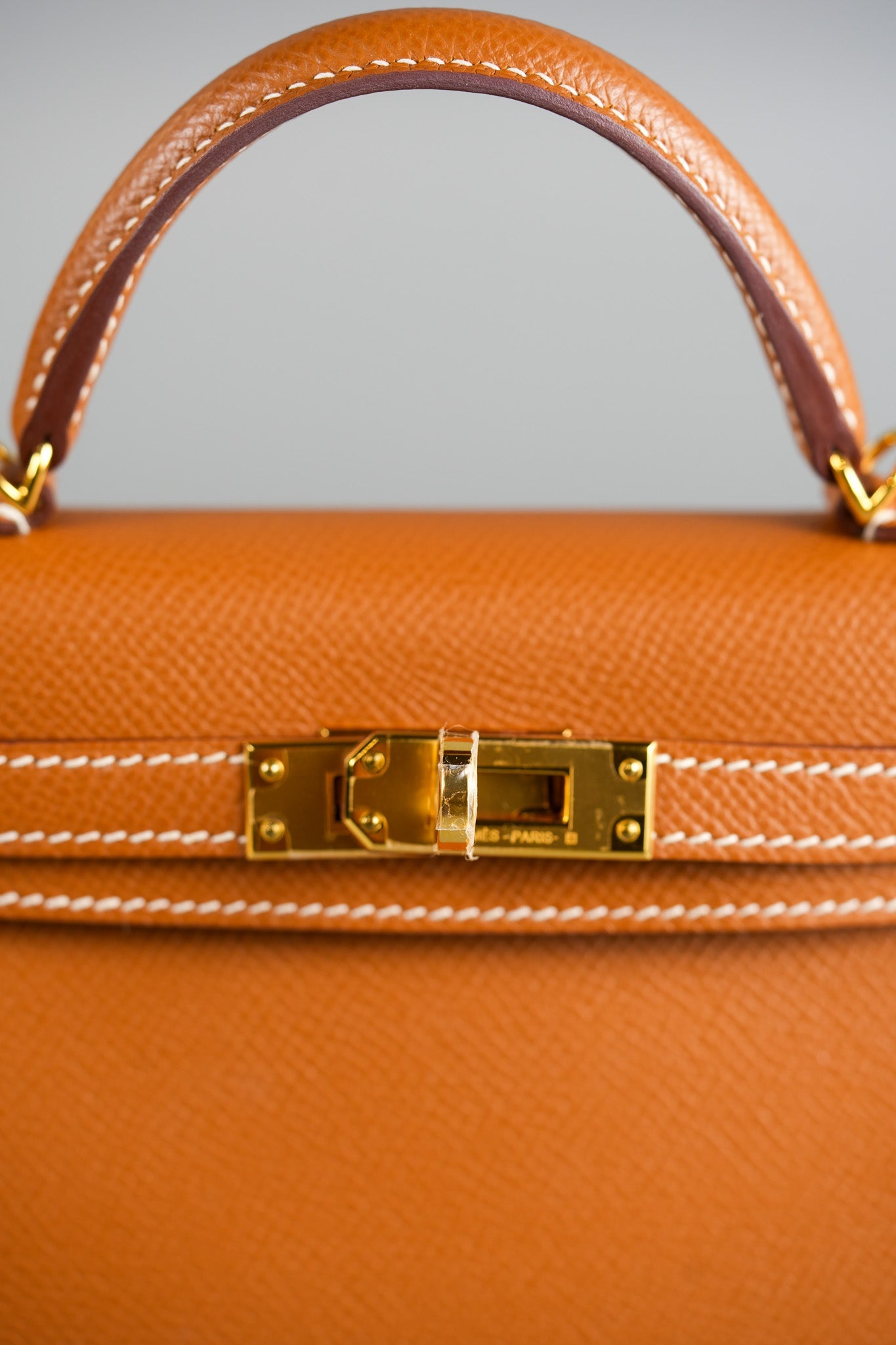 Mini Kelly II Sellier Gold Veau Epsom in Gold Hardware Stamp Z | Purse Maison Luxury Bags Shop