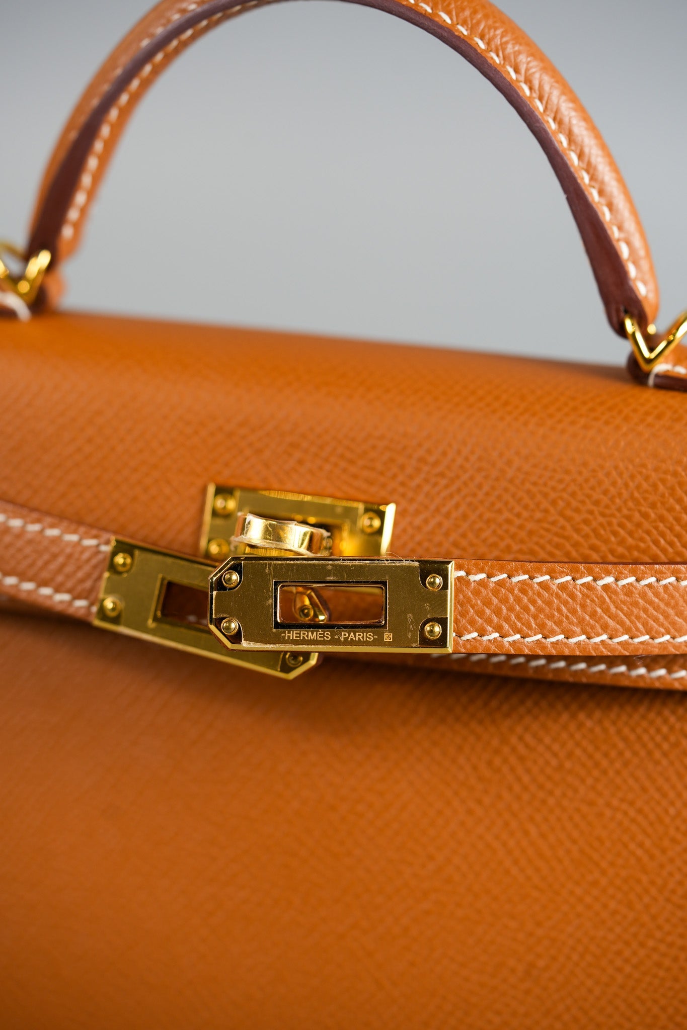 Mini Kelly II Sellier Gold Veau Epsom in Gold Hardware Stamp Z | Purse Maison Luxury Bags Shop