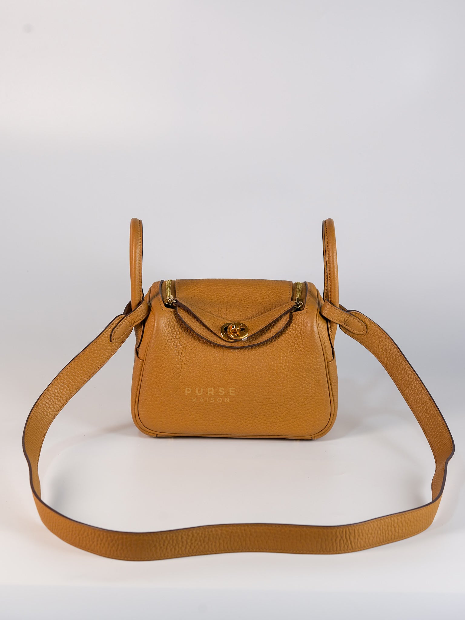 Mini Lindy in Biscuit Clemence Leather and Gold Hardware Stamp B (2023) | Purse Maison Luxury Bags Shop