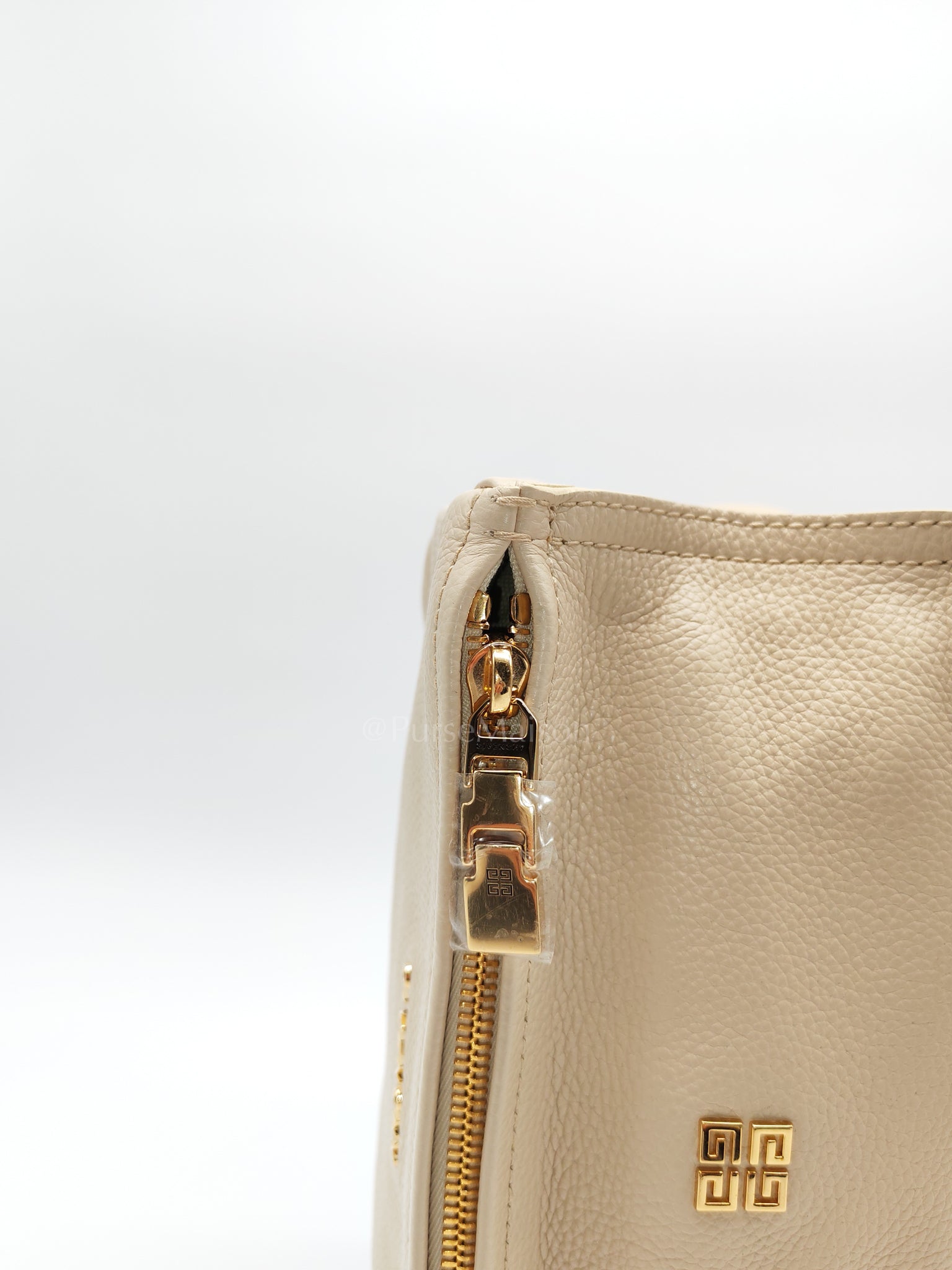 Mini Pandora in Beige Grained Calfskin Leather Crossbody Bag | Purse Maison Luxury Bags Shop
