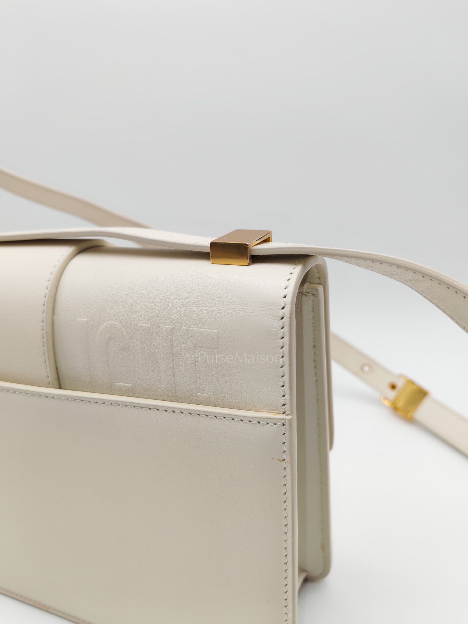 Montaigne in Medium White Calfskin Leather Crossbody Bag | Purse Maison Luxury Bags Shop