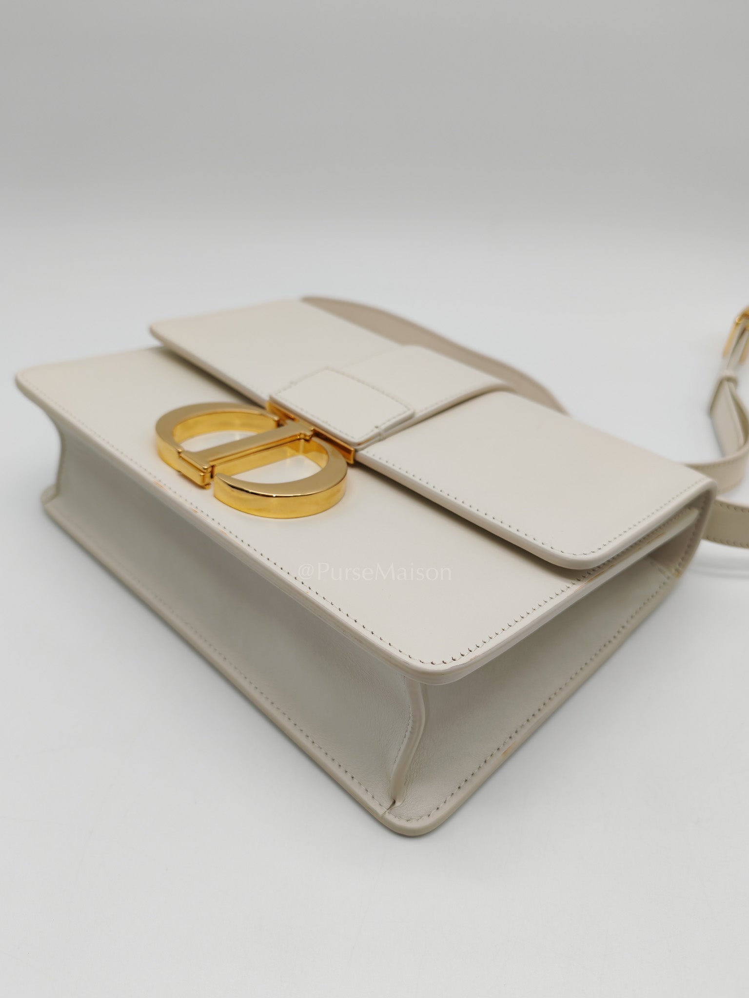 Montaigne in Medium White Calfskin Leather Crossbody Bag | Purse Maison Luxury Bags Shop