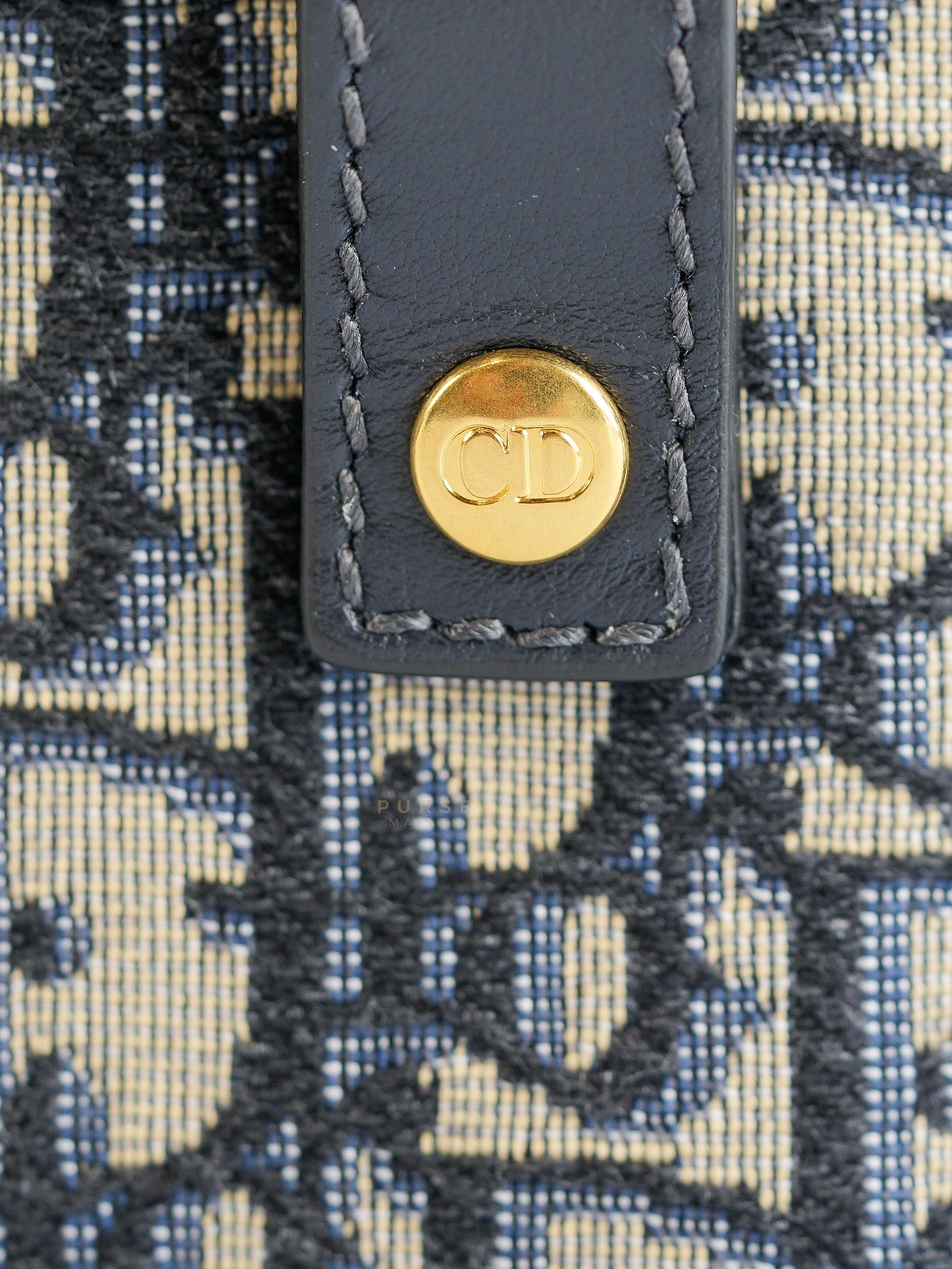 Montaigne Zipped 2-in-One Pouch in Dior Oblique Canvas | Purse Maison Luxury Bags Shop