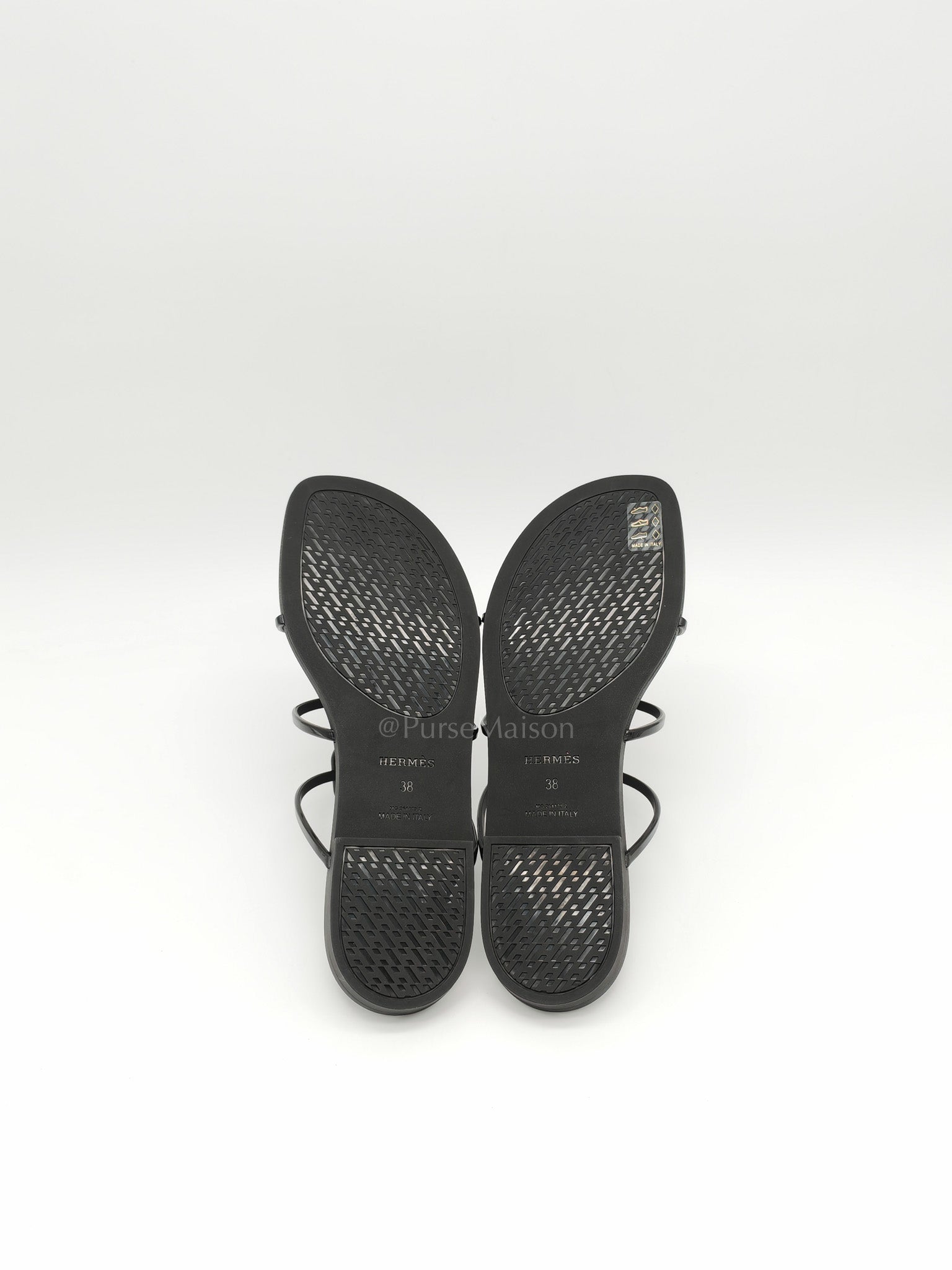 Mykonos Rubber Sandals in Black/Noir Size 38 EU (24 cm)