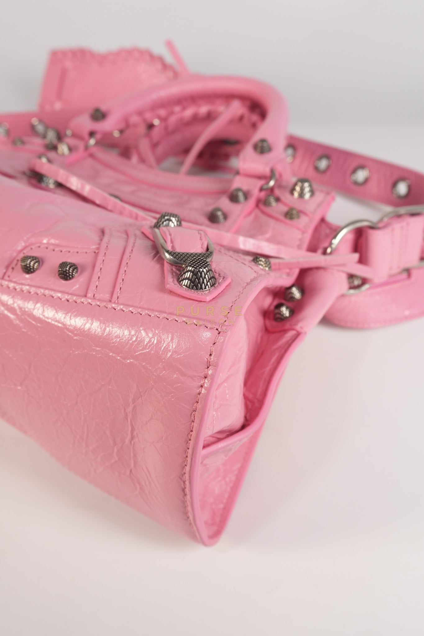 Neo Cagole Arena XS in Sweet Pink Agneau Leather | Purse Maison Luxury Bags Shop