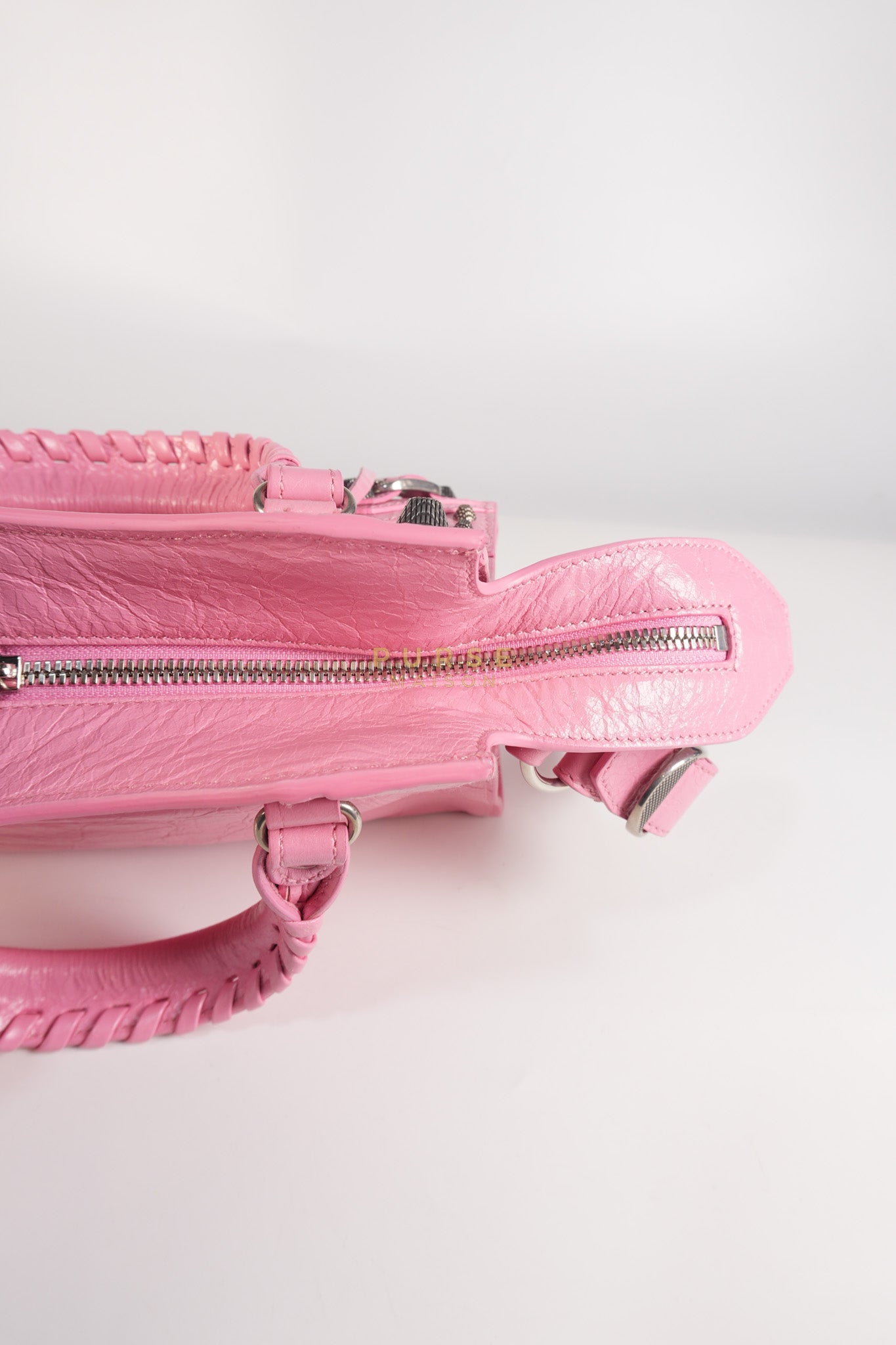 Neo Cagole Arena XS in Sweet Pink Agneau Leather | Purse Maison Luxury Bags Shop