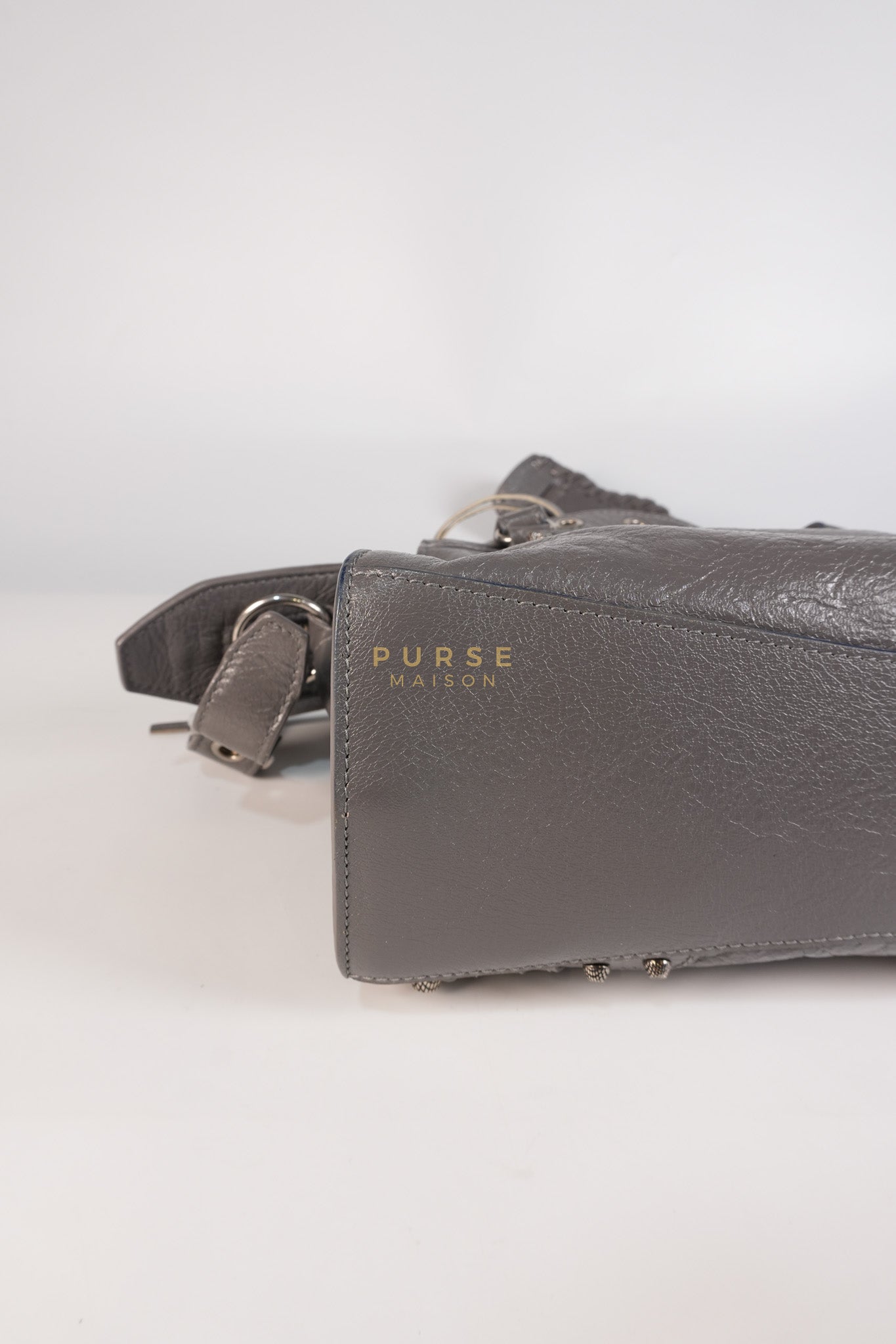 Neo Cagole City Bag XS in Dark Grey Leather | Purse Maison Luxury Bags Shop
