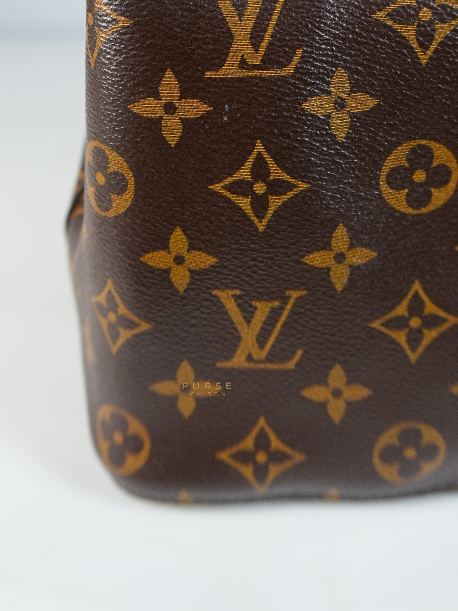 Neo Noe MM Monogram Canvas Red Interior (Date Code: NZ1158) | Purse Maison Luxury Bags Shop