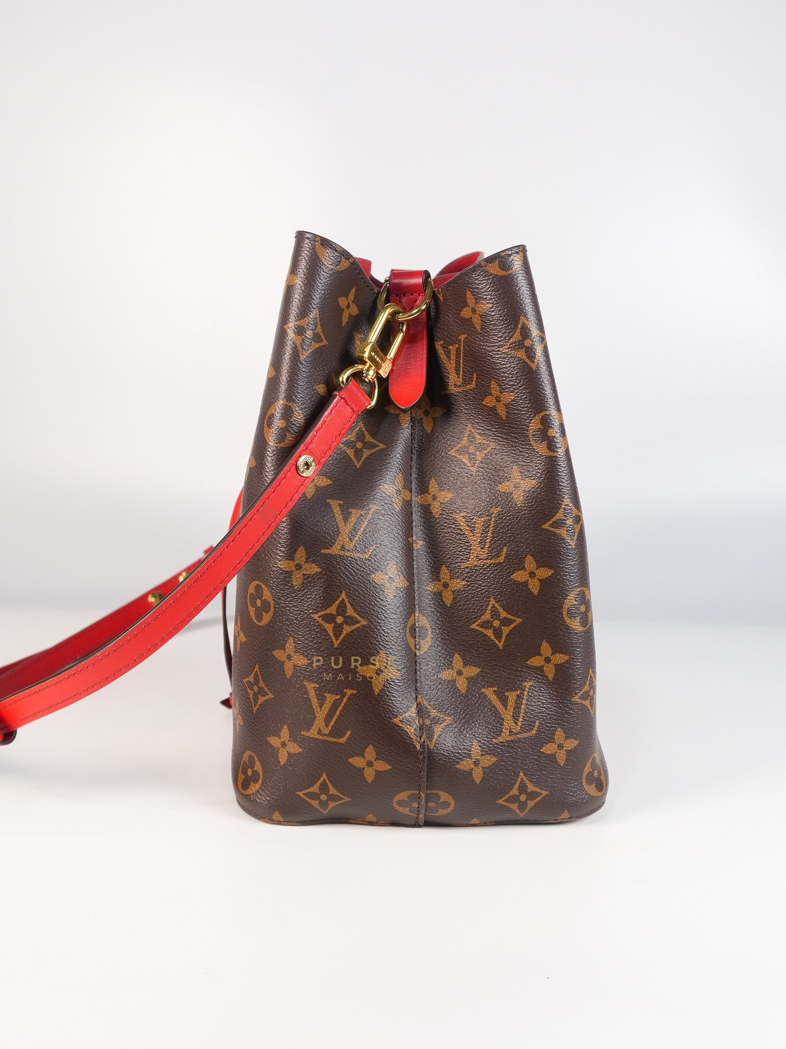 Neo Noe MM Monogram Canvas Red Interior (Date Code: NZ1158) | Purse Maison Luxury Bags Shop