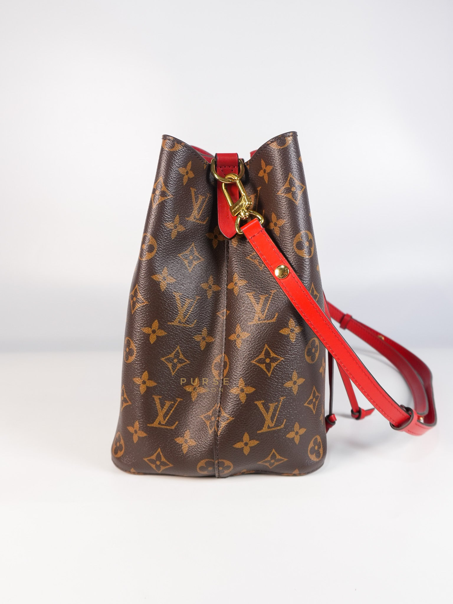 Neo Noe MM Monogram Canvas Red Interior (Date Code: NZ1158) | Purse Maison Luxury Bags Shop