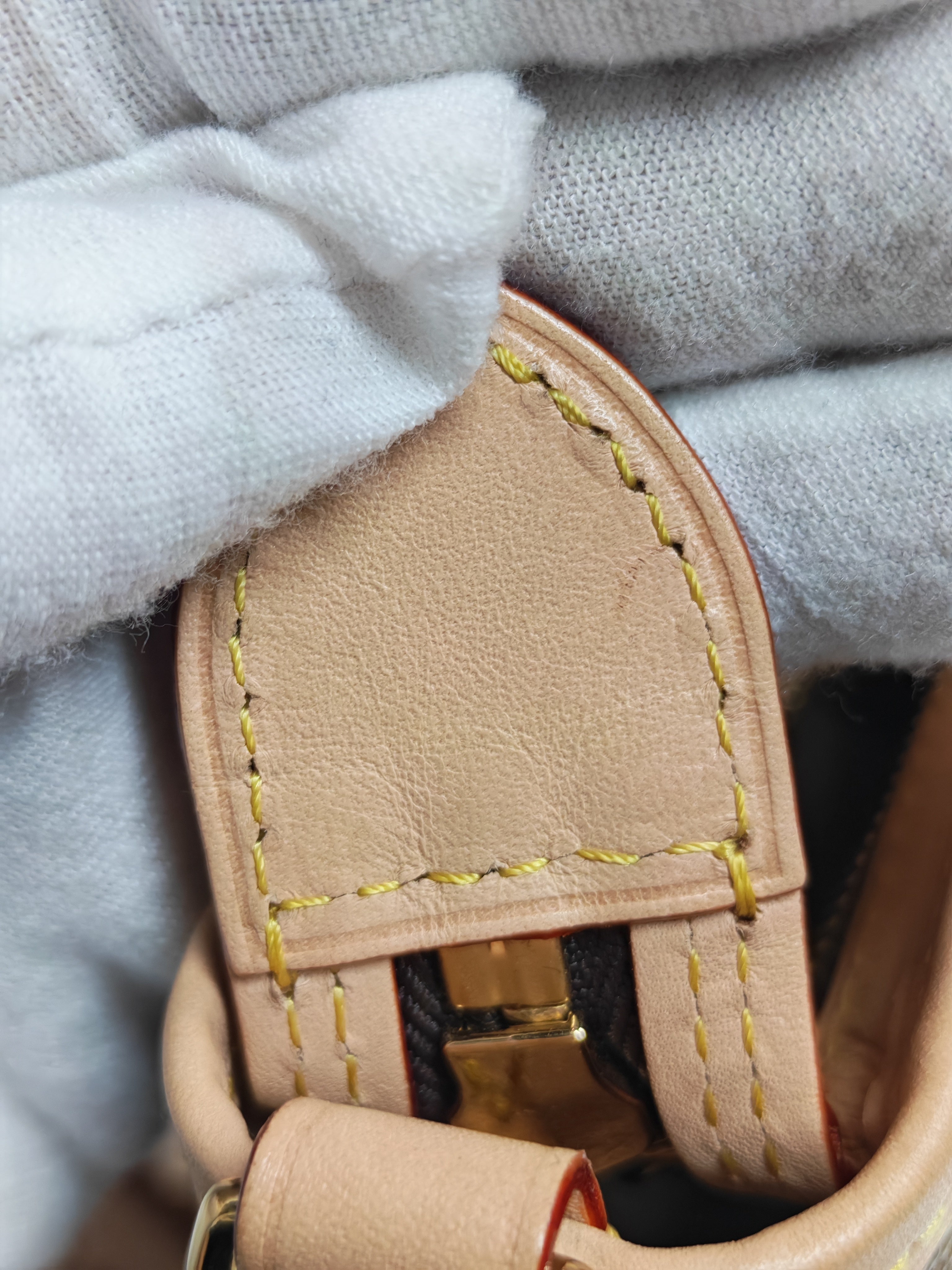 Neverfull BB in Monogram Canvas Crossbody Bag (Microchip) | Purse Maison Luxury Bags Shop