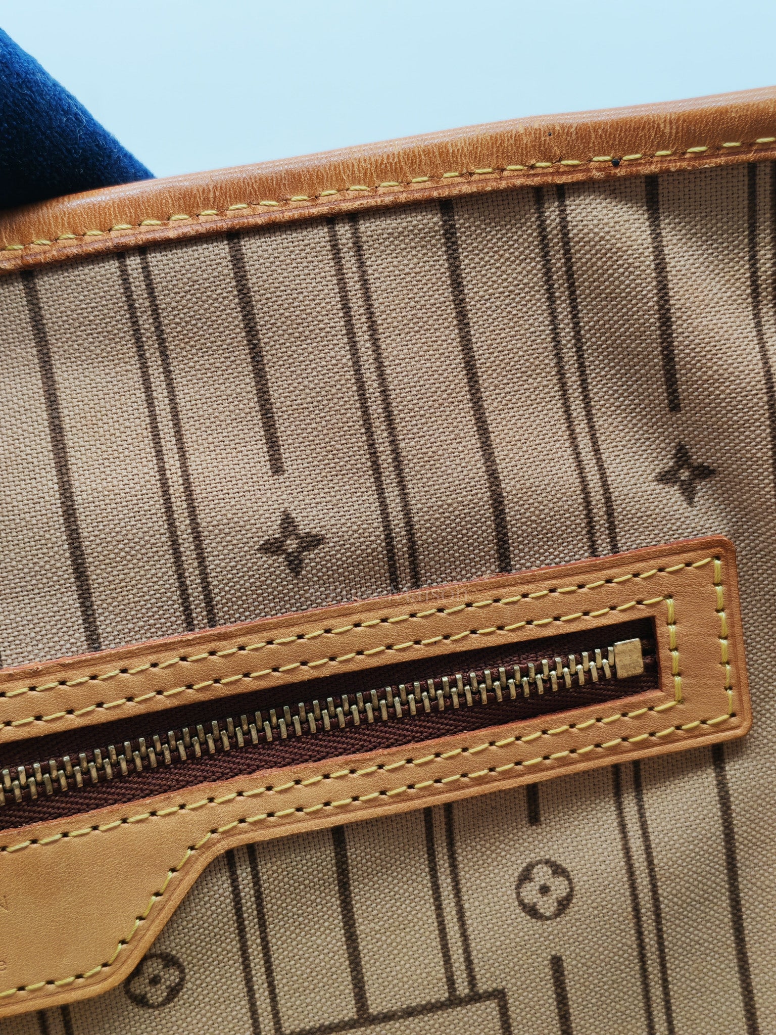Neverfull MM in Monogram Canvas Tote Bag (Date Code: VI0038)