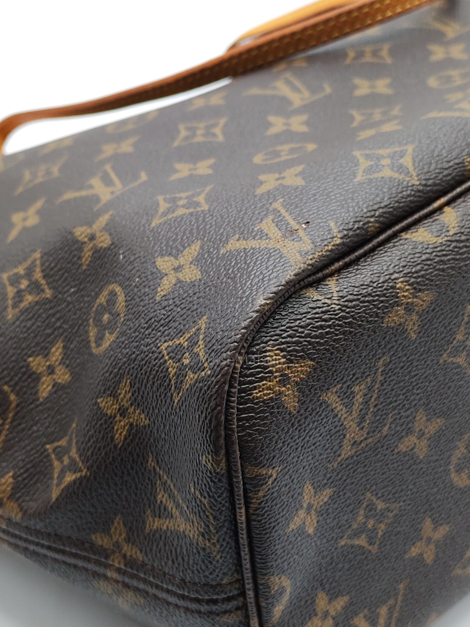 Neverfull MM in Monogram Canvas Tote Bag (Date Code: VI0038)