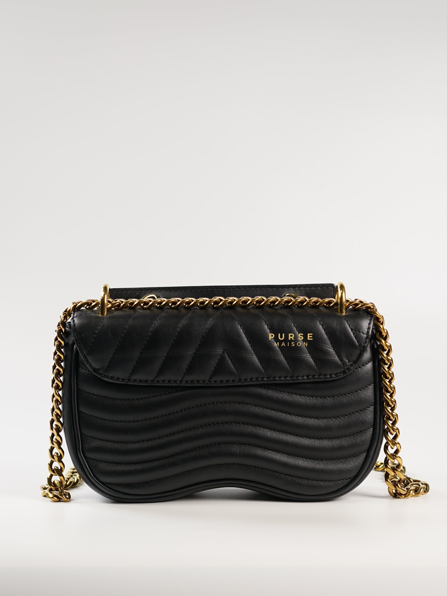 New Wave PM Chain Bag in Black Leather (Date Code: NZ0199) | Purse Maison Luxury Bags Shop